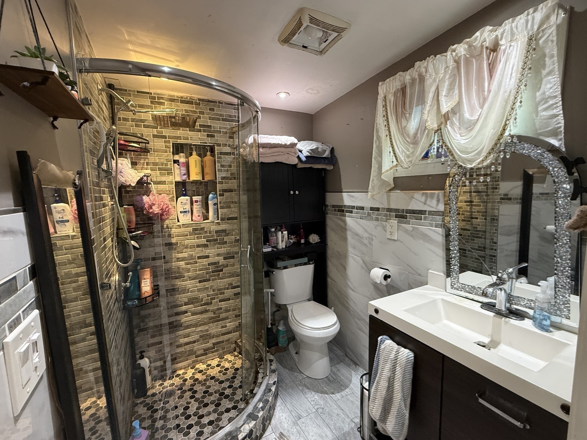 35 Cheever St. Property Photo 14