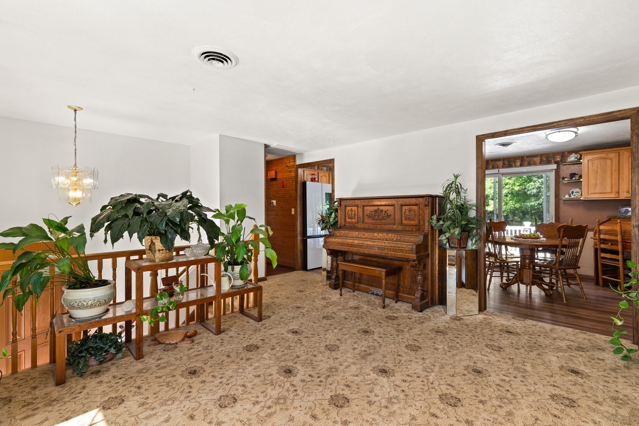 195 Cordaville Rd Property Photo 6