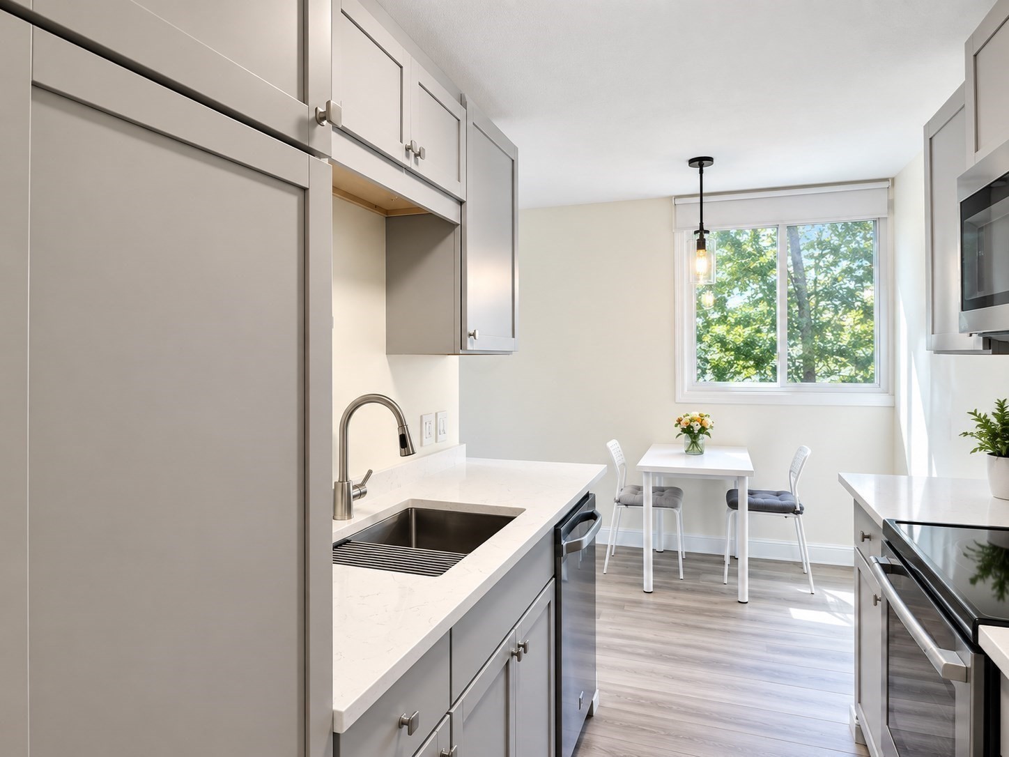 101 Waite St # B4 Property Photo 8