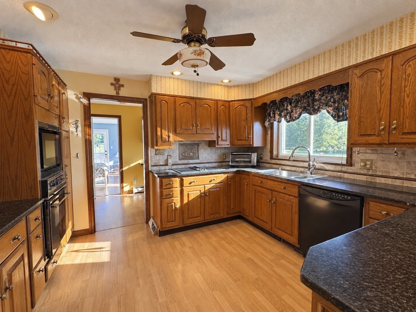 228 Number Nine Road Property Photo 6