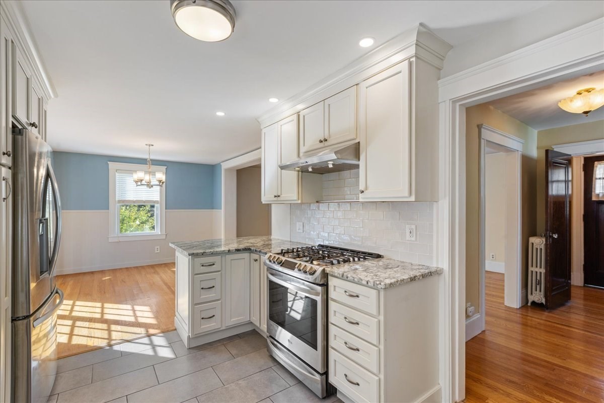 2 Houston Avenue Property Photo 7