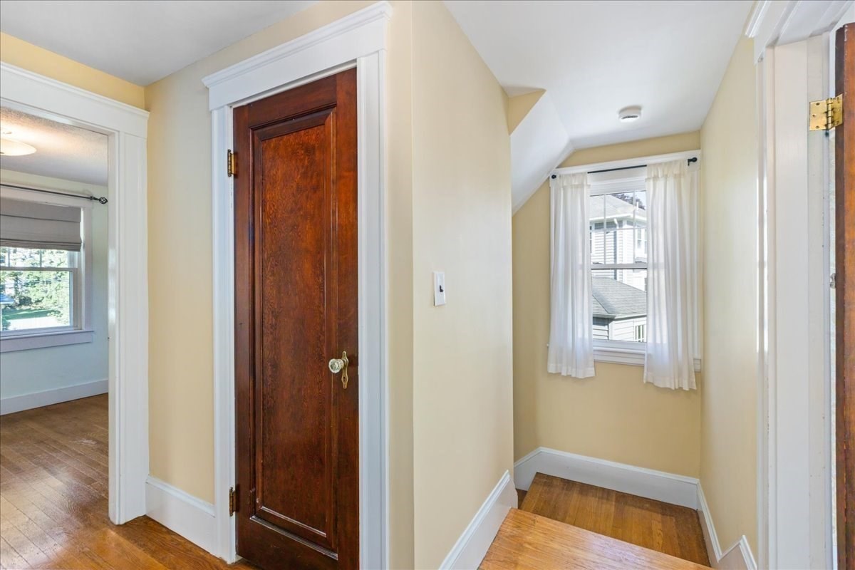 2 Houston Avenue Property Photo 22