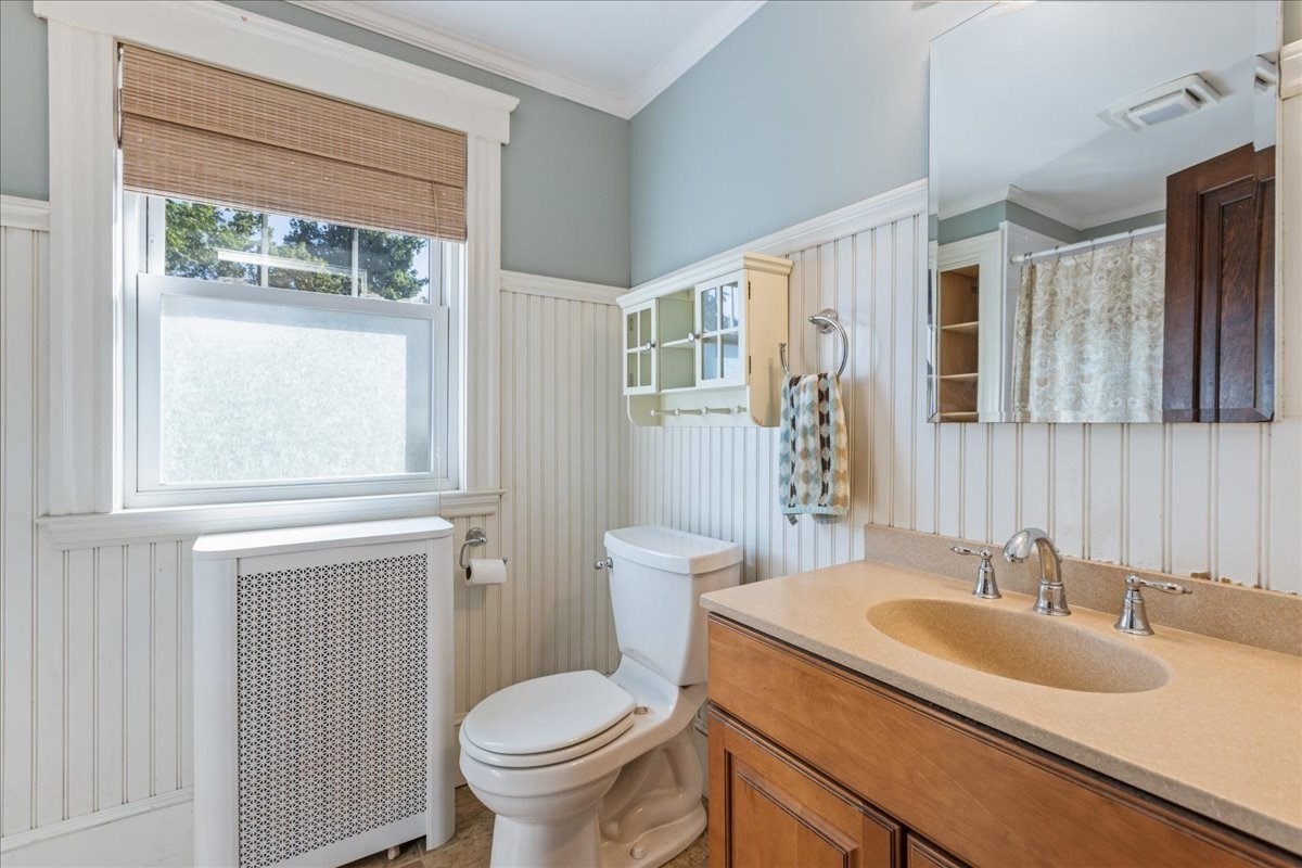 2 Houston Avenue Property Photo 23