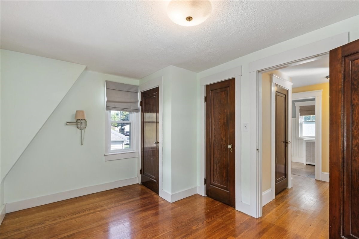2 Houston Avenue Property Photo 30
