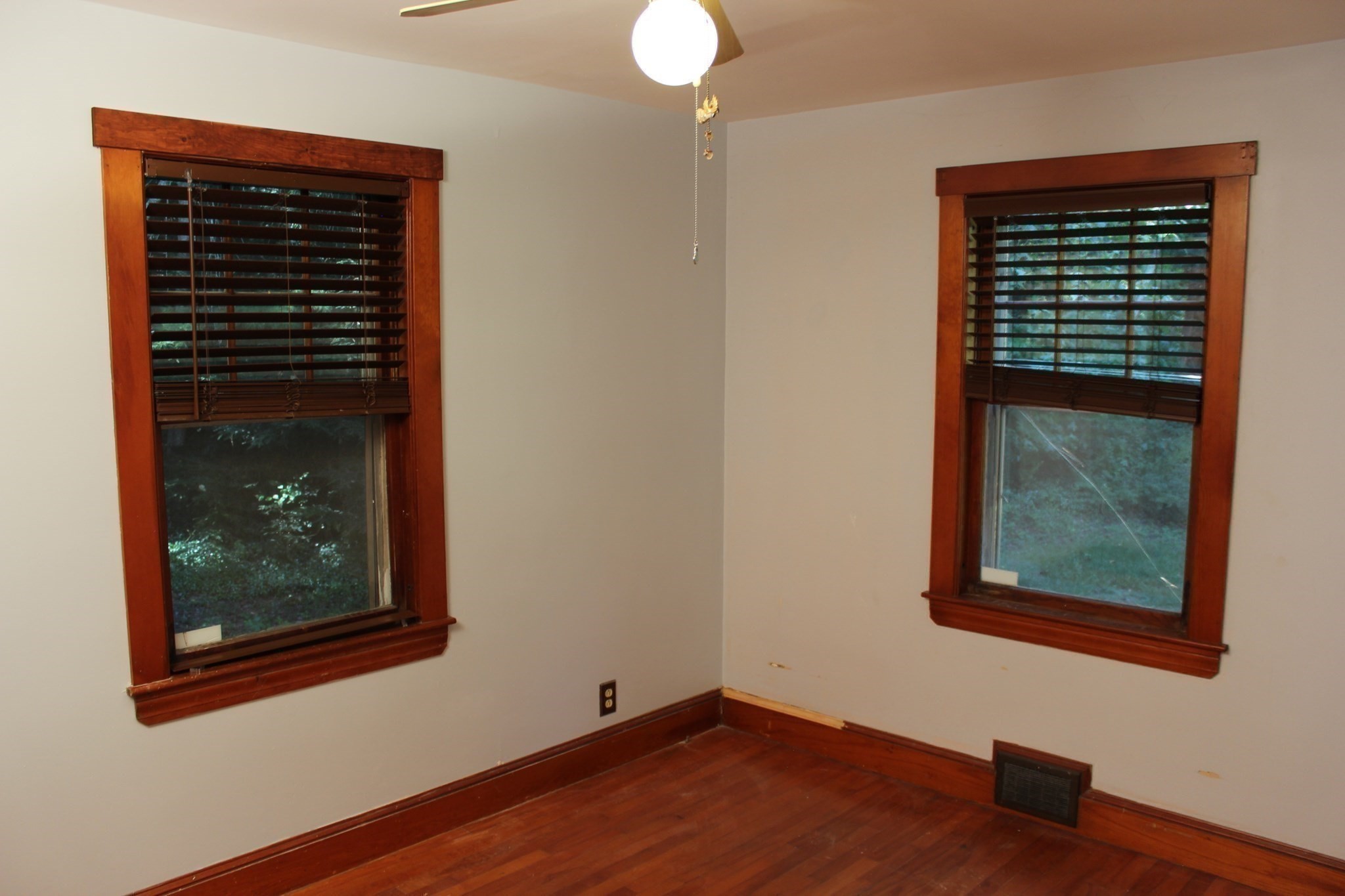 390 Worcester Rd Property Photo 19