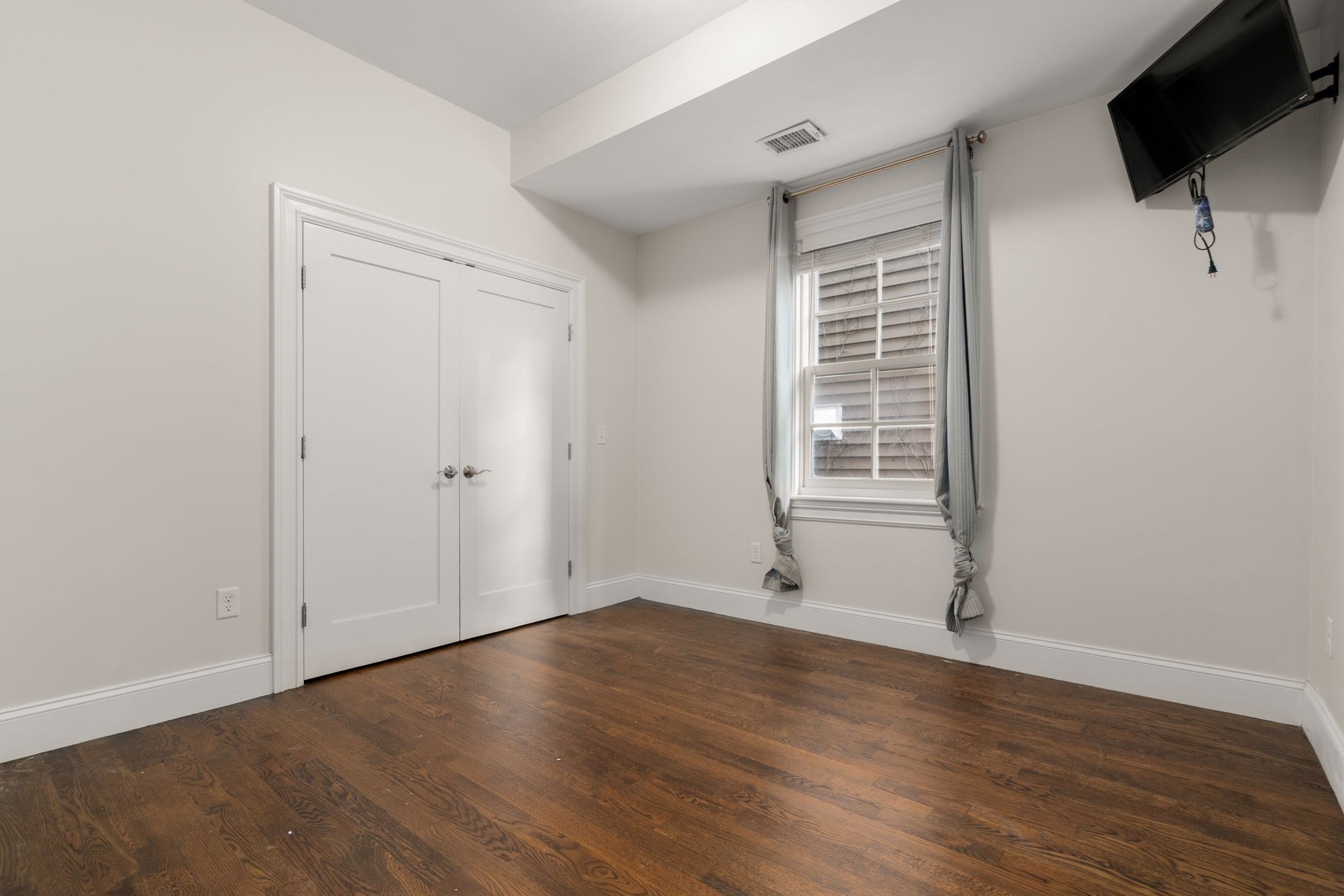 25 Mercer St # 1 Property Photo 18