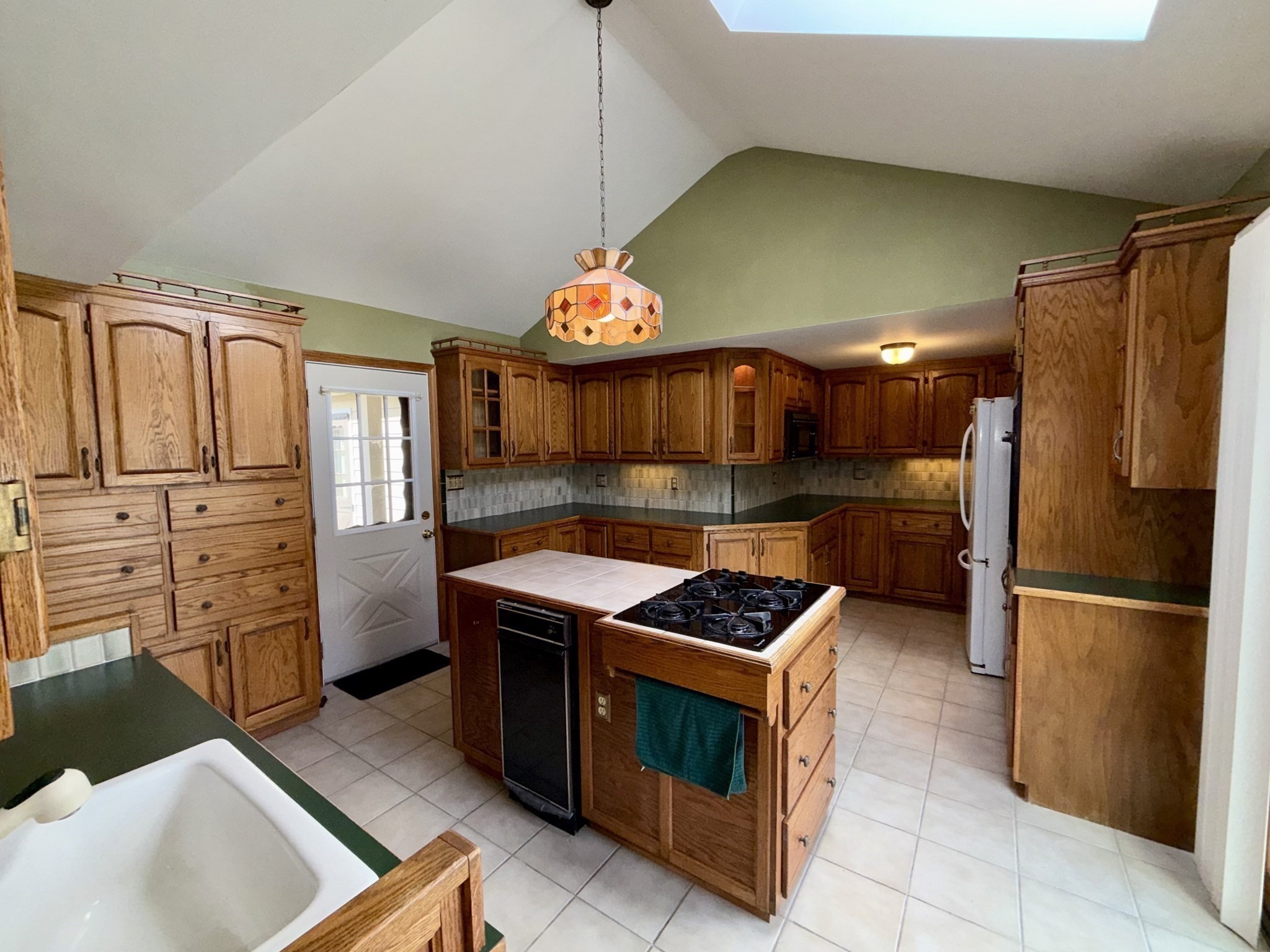 158 Vermont Ave Property Photo 8