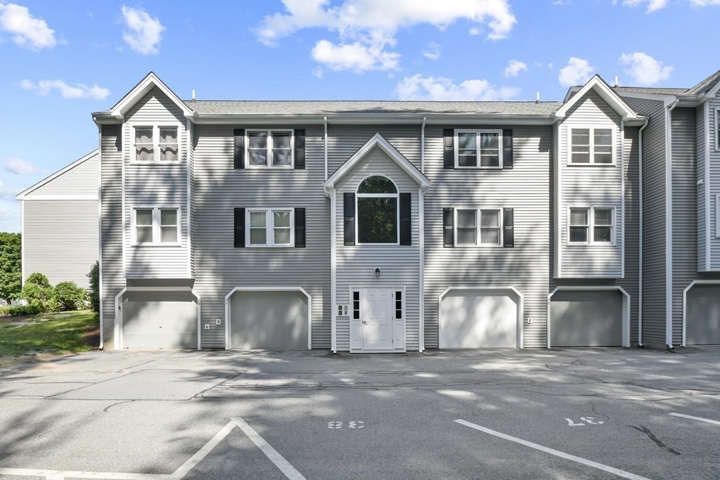 74 Tennis Plaza Road # 38 Property Photo 1