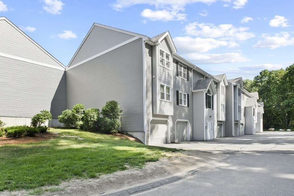 74 Tennis Plaza Road # 38 Property Photo 26