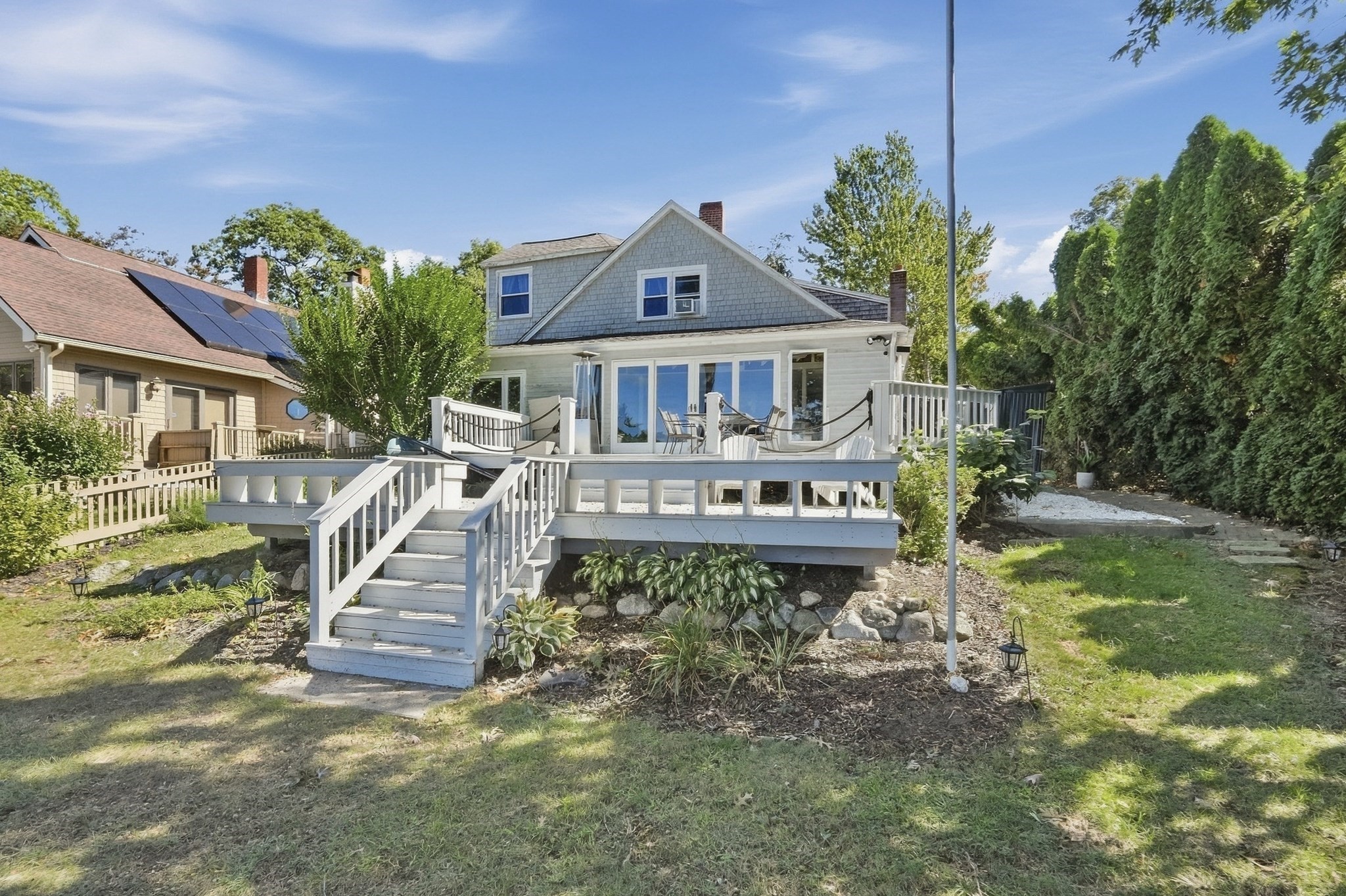 1533 Morton Avenue Property Photo 31