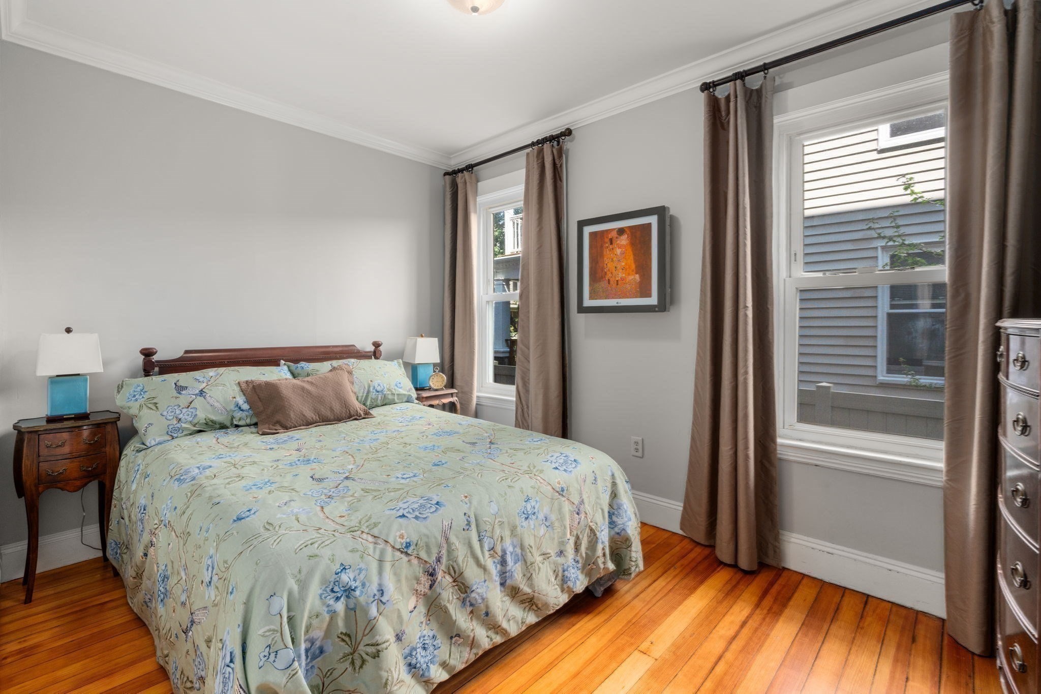 26 Hinckley St # 1 Property Photo 7