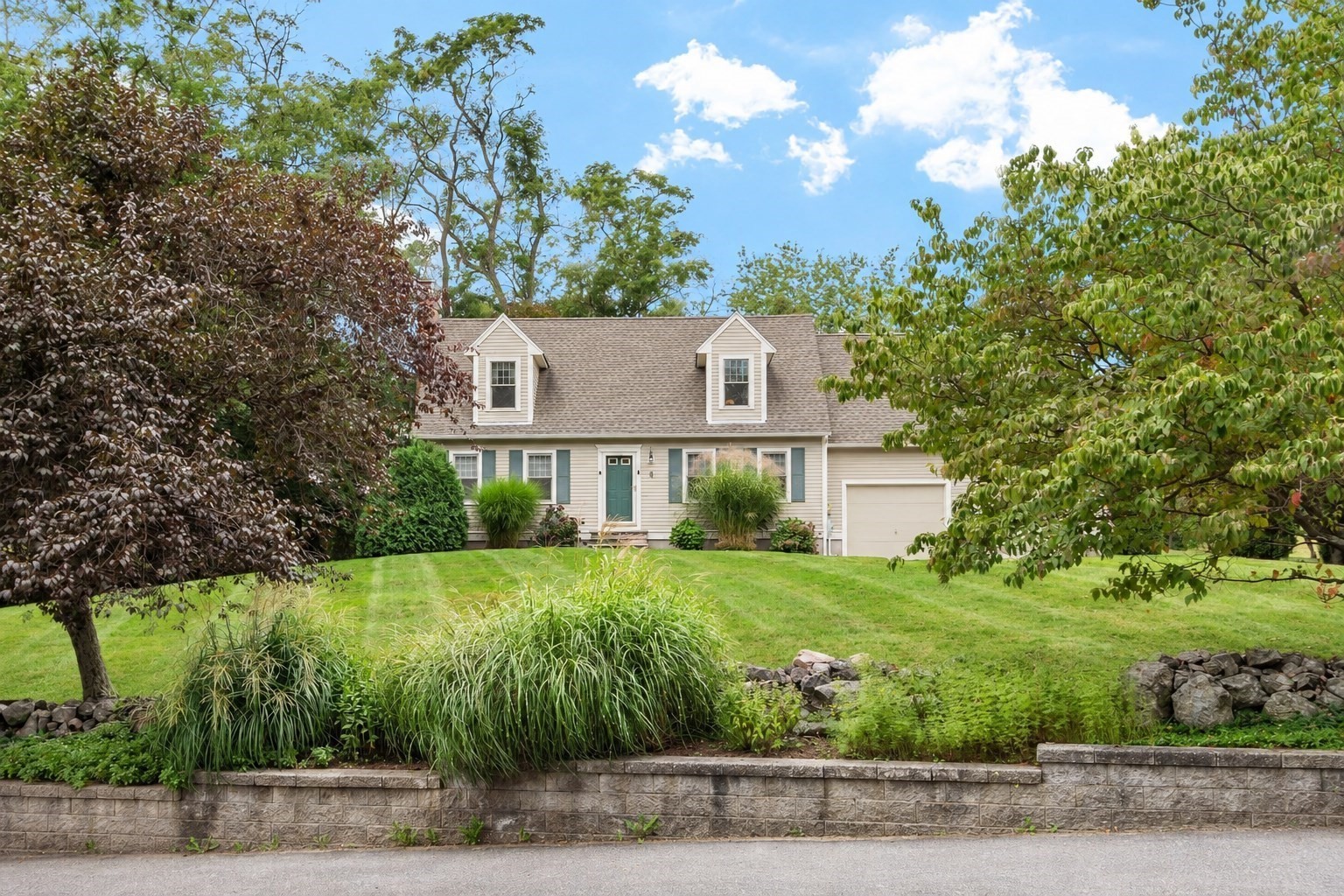 4 Pillsbury Lane Property Photo 1