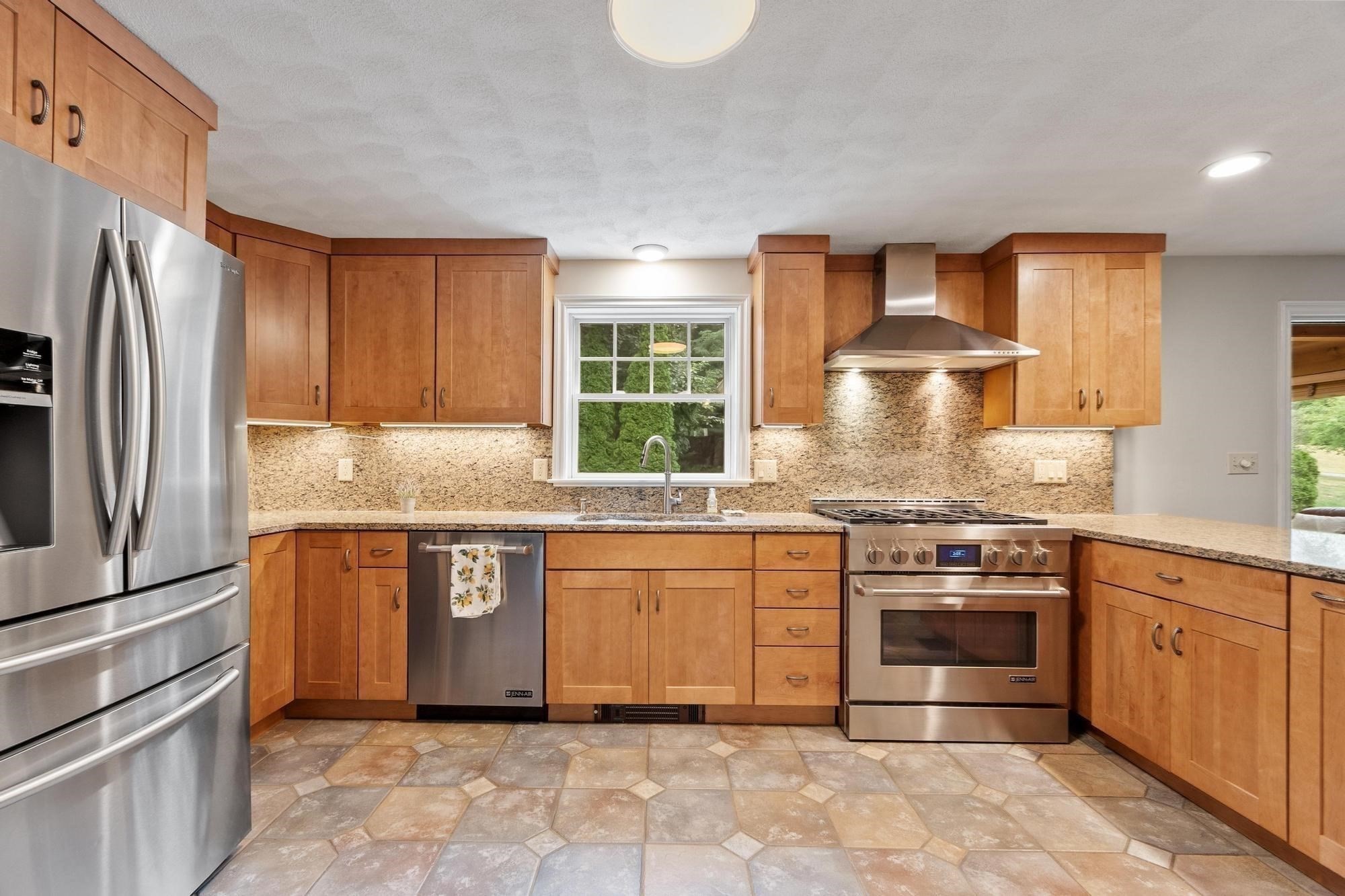 4 Pillsbury Lane Property Photo 13