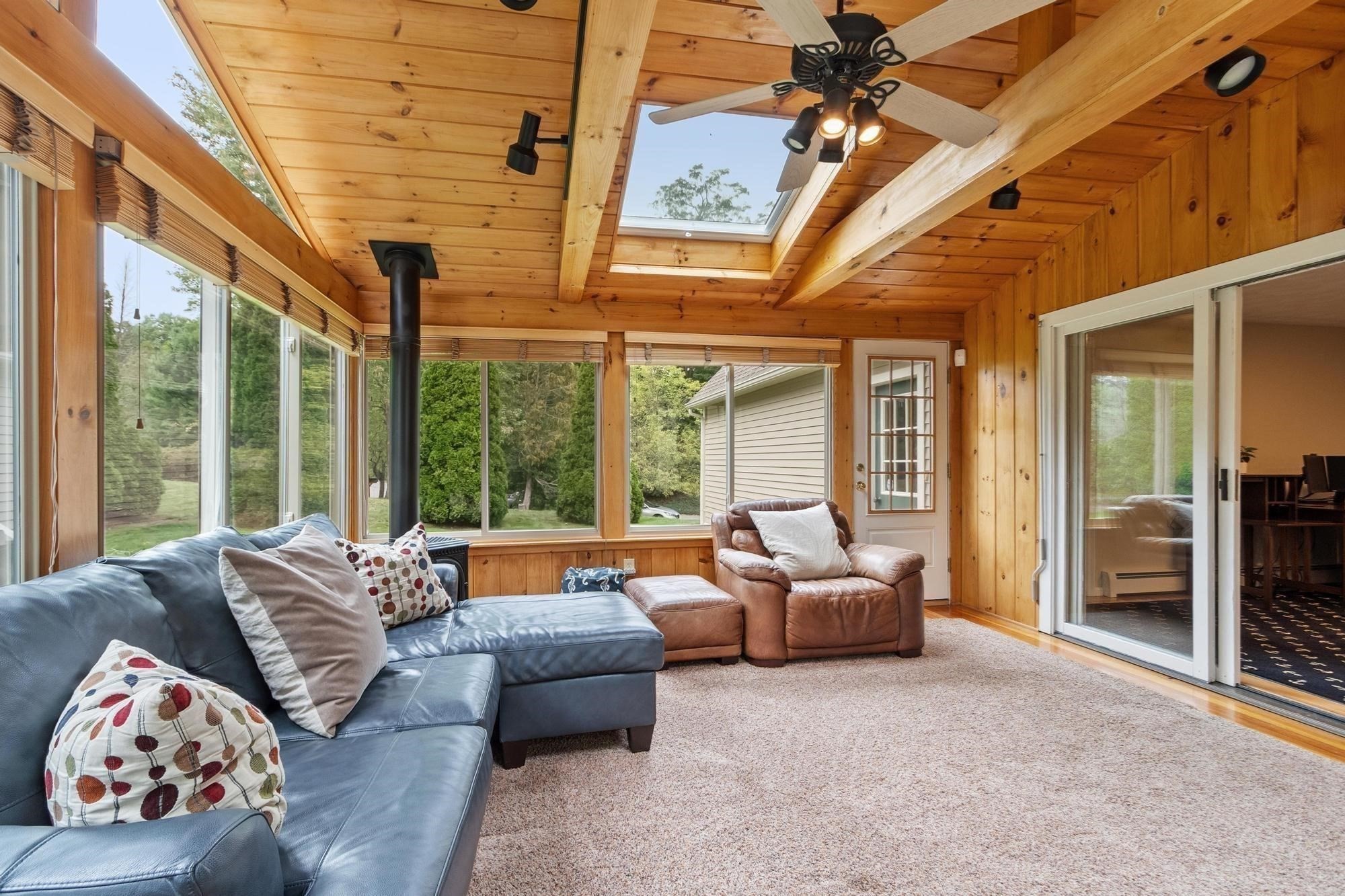 4 Pillsbury Lane Property Photo 21