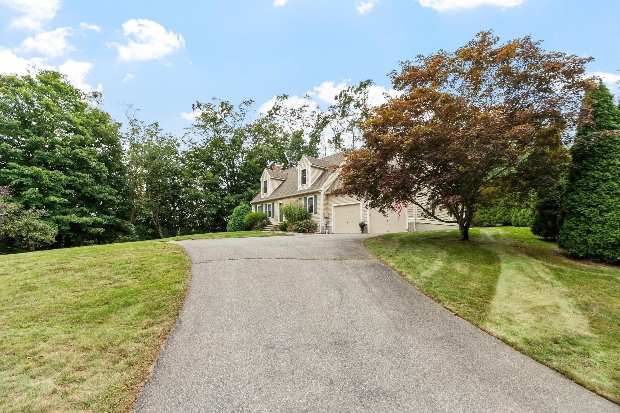 4 Pillsbury Lane Property Photo 36