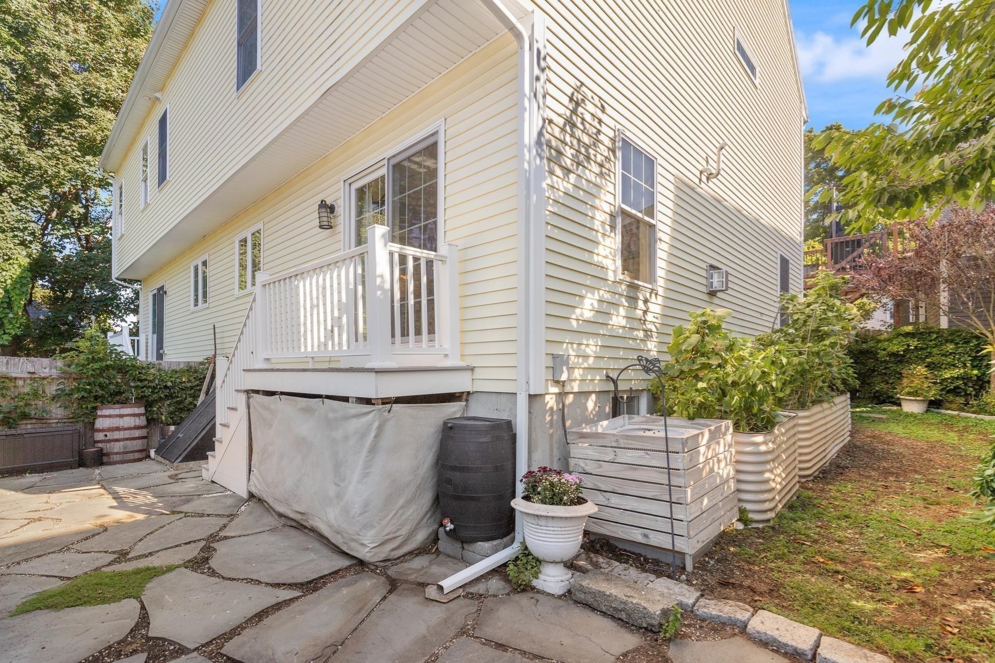 142 Bridge St # 2 Property Photo 13