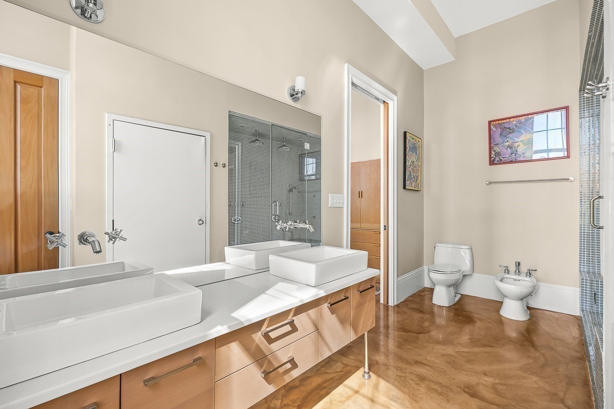 199 State St # 201 Property Photo 25