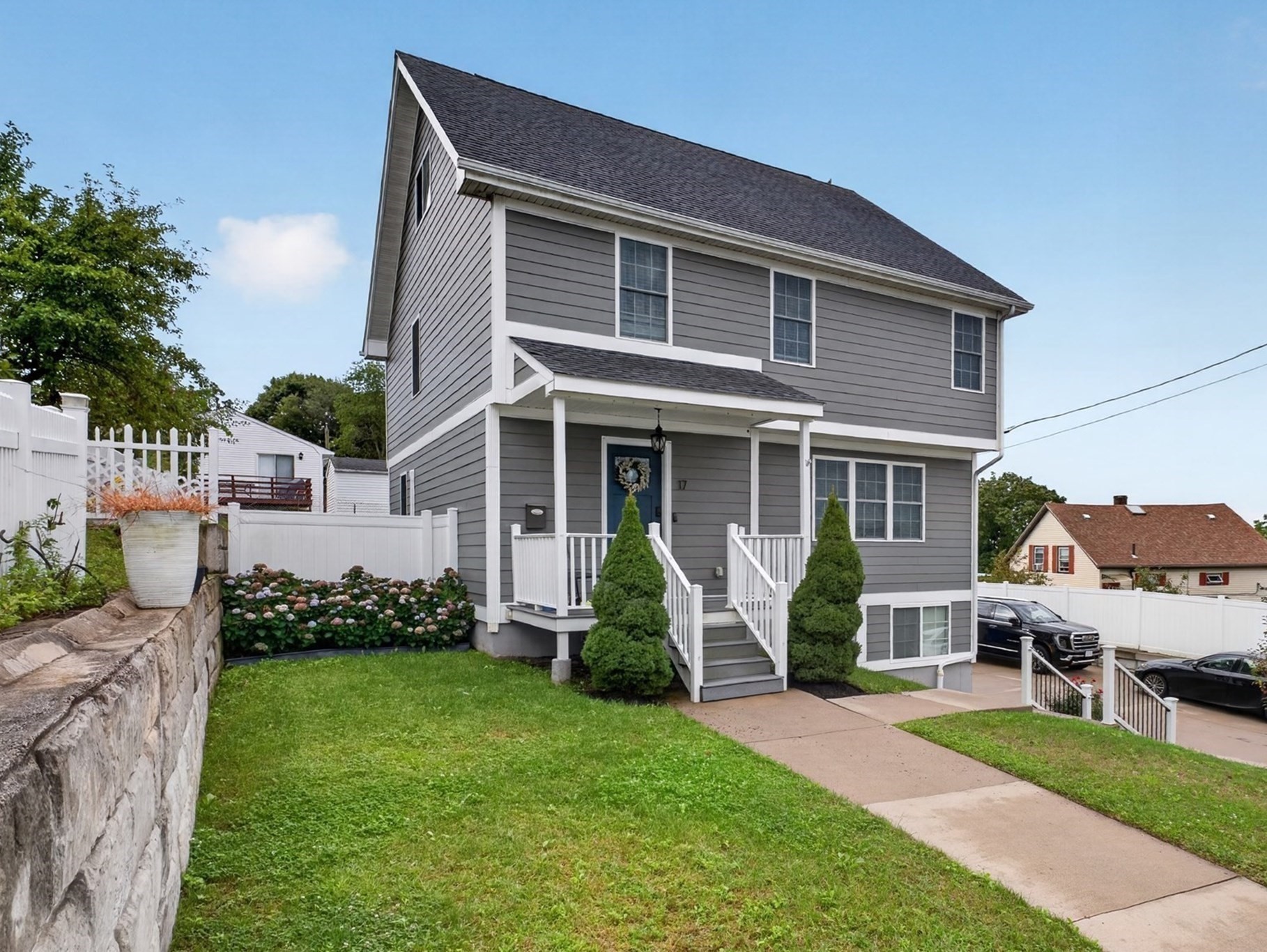 17 Montgomery St Property Photo 2