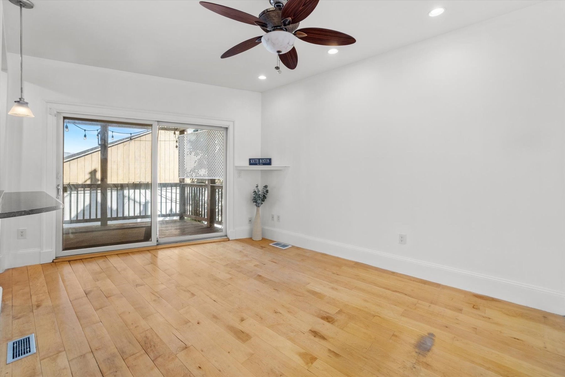 18 Emerson St # 1 Property Photo 6