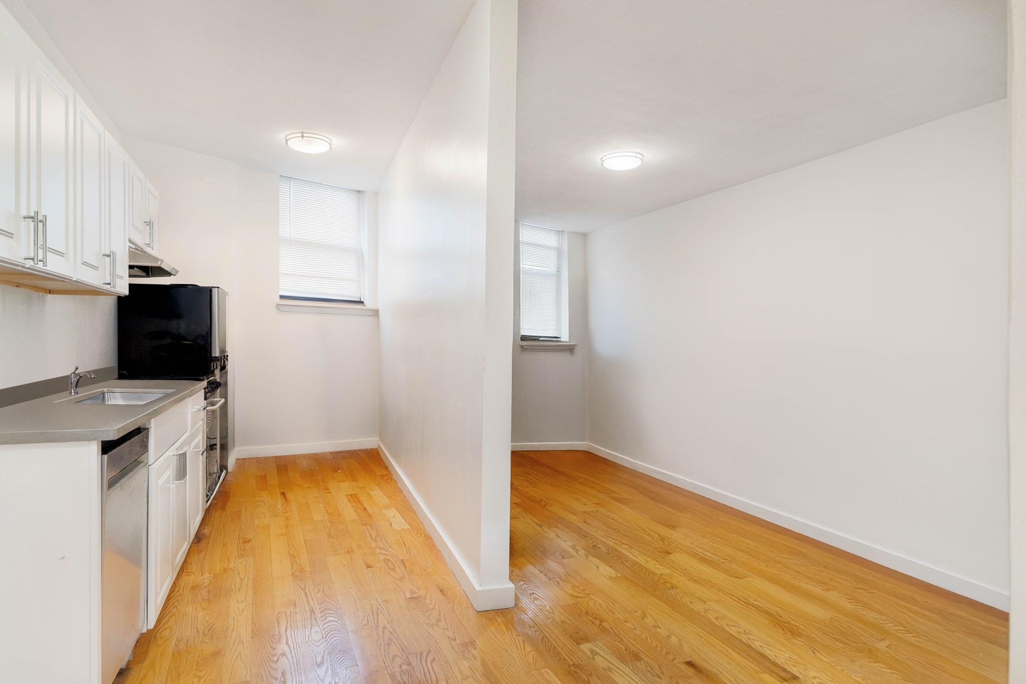 5 N Margin St # 2 Property Photo 2