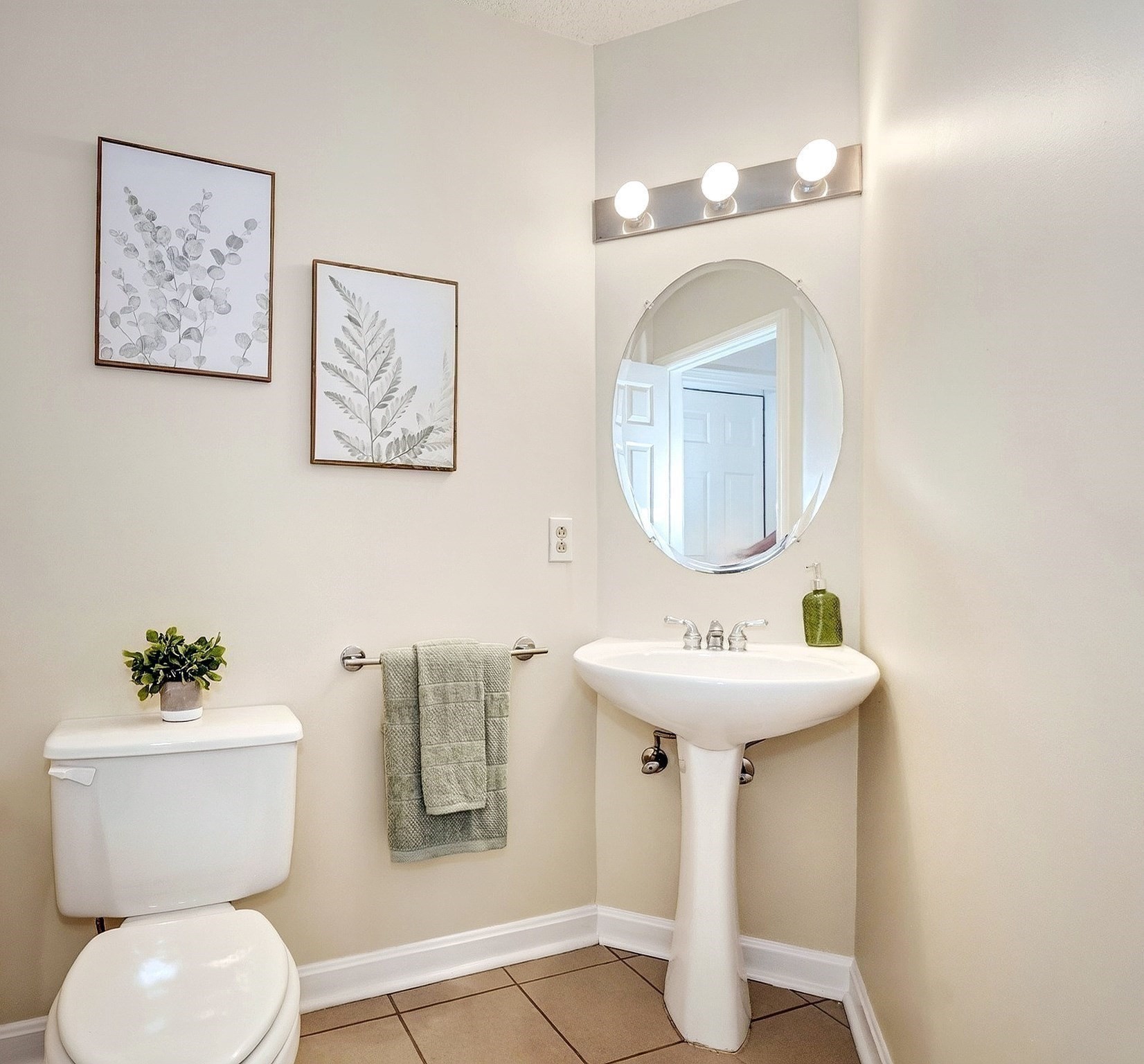 18 Knollwood Court # 18 Property Photo 10