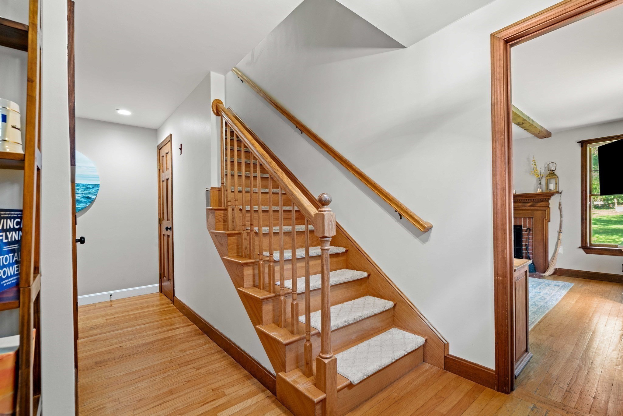 102 Elm St Property Photo 18