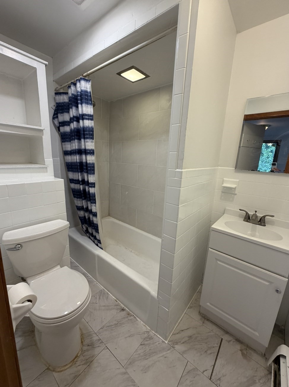 837.5 E 2nd Street # 3 Property Photo 5