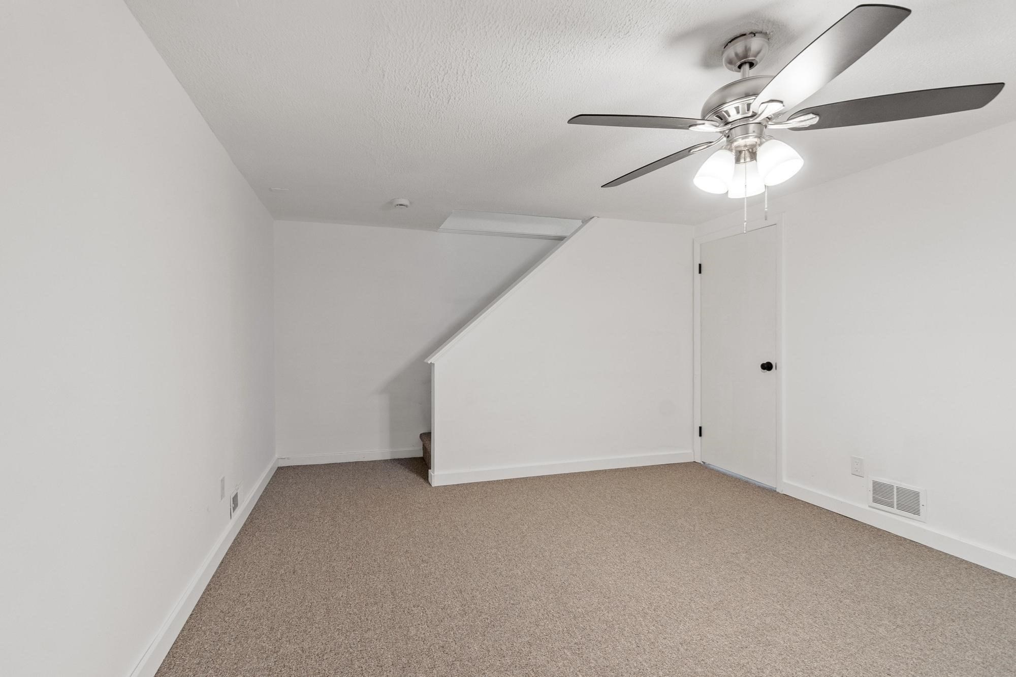 94 Mablin # 94 Property Photo 26
