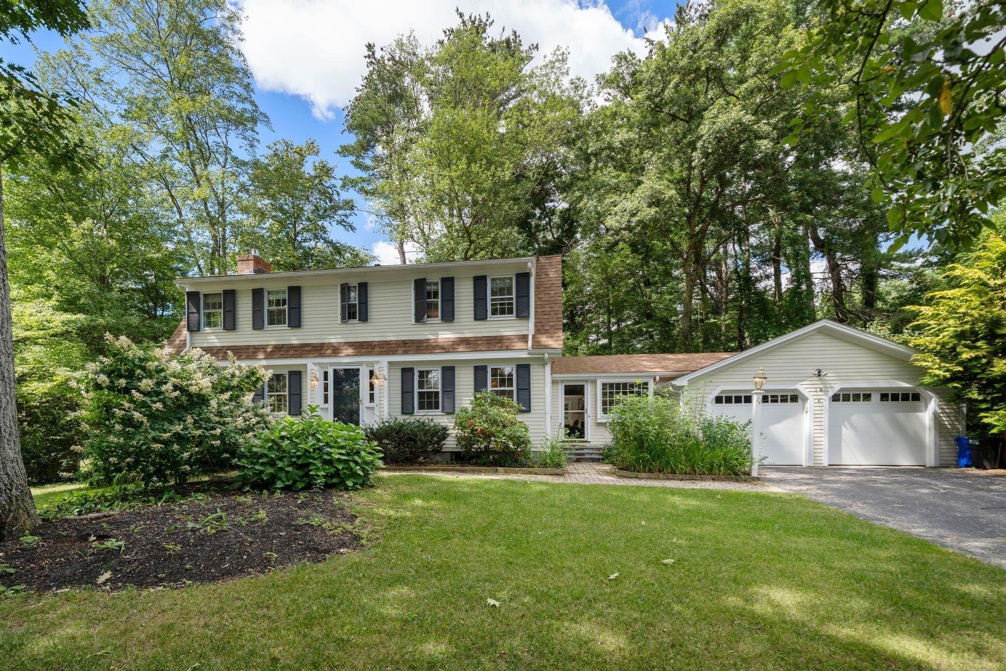 14 Thoreau Rd Property Photo 1