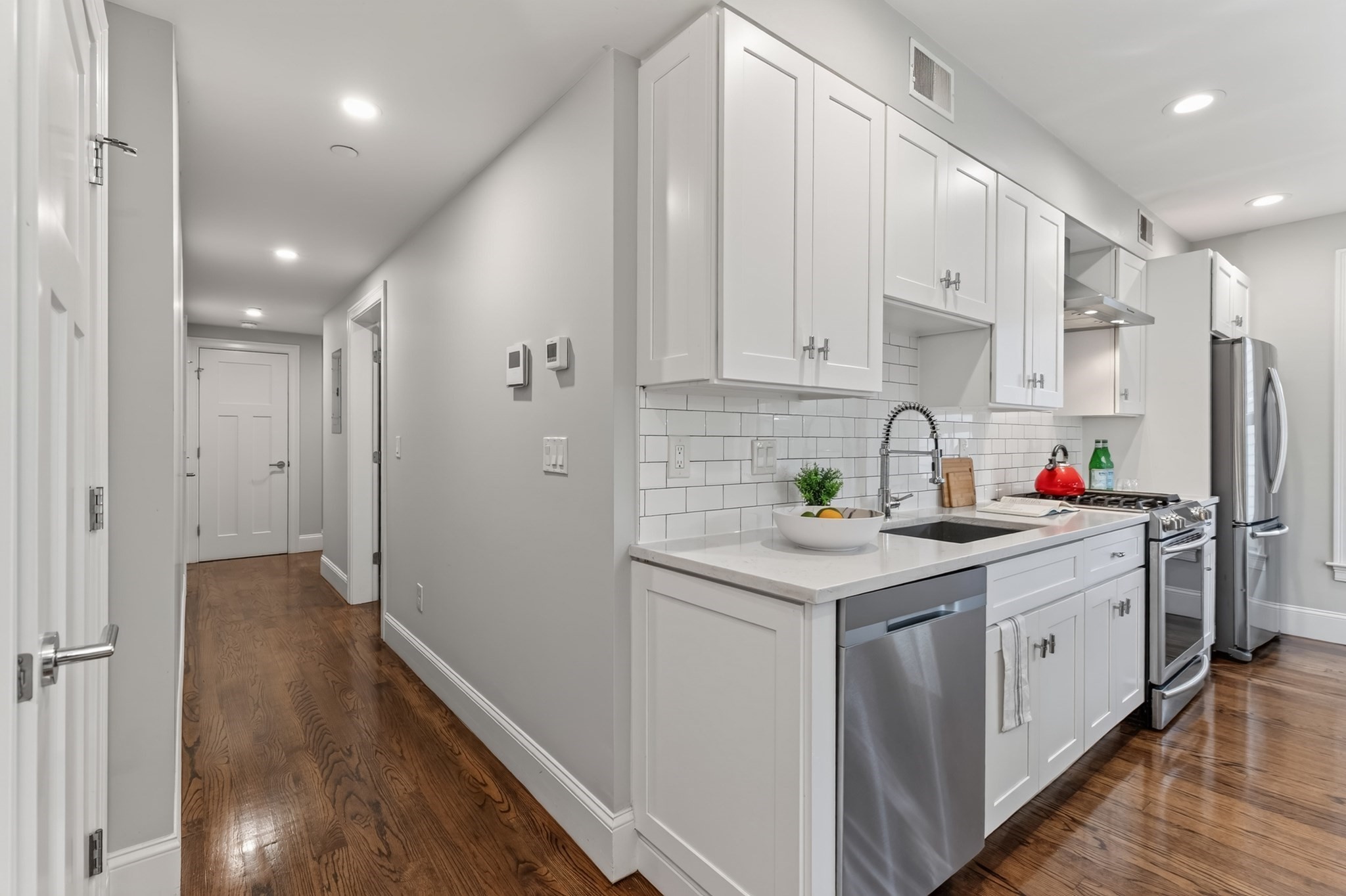52r River St # 2 Property Photo 15
