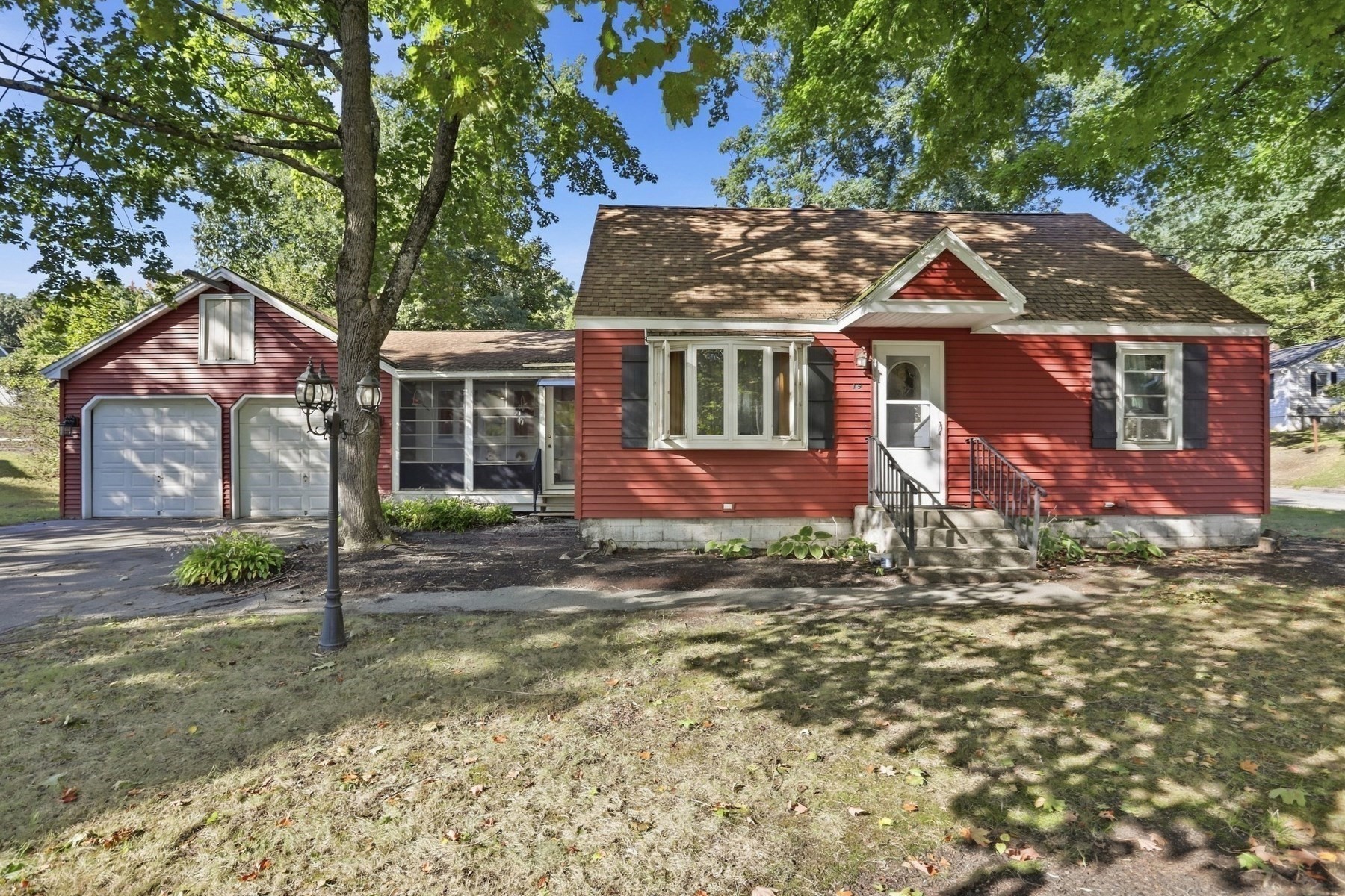 19 Capitol St Property Photo 2