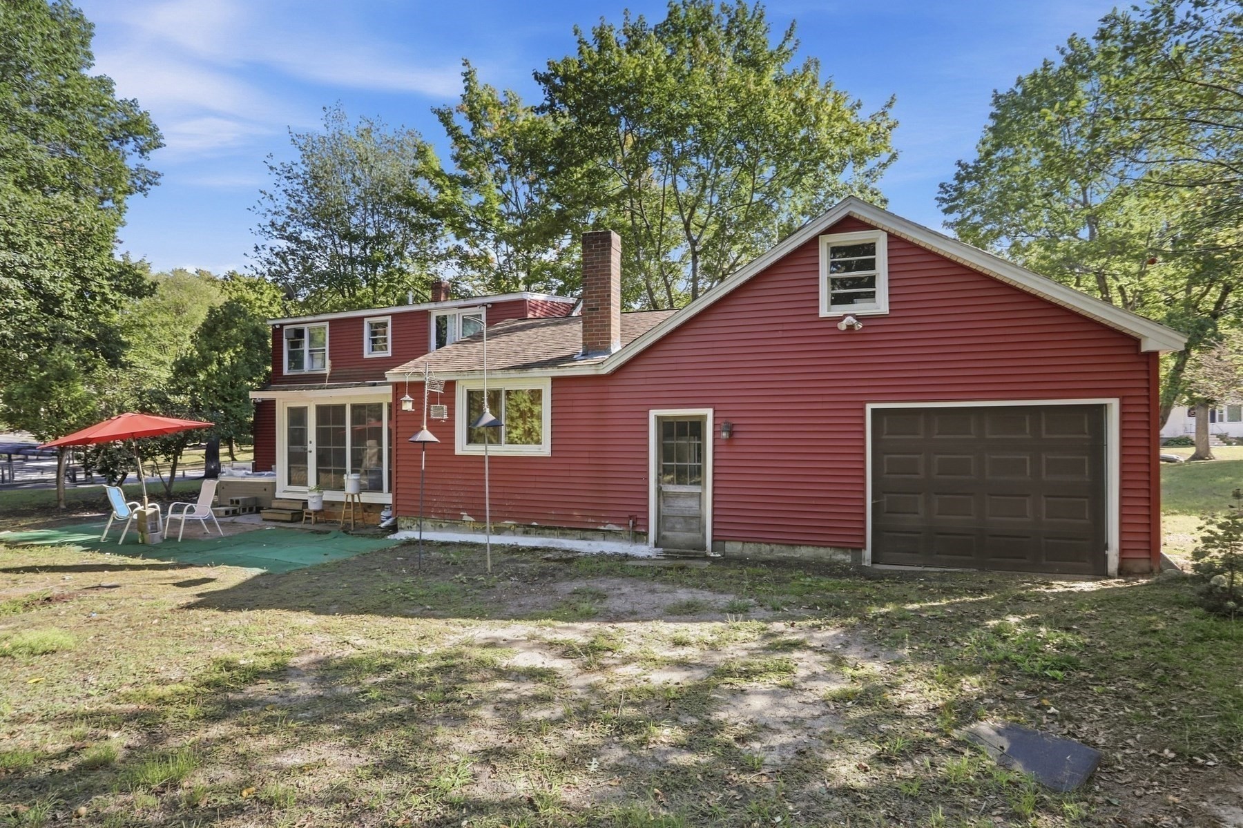 19 Capitol St Property Photo 5