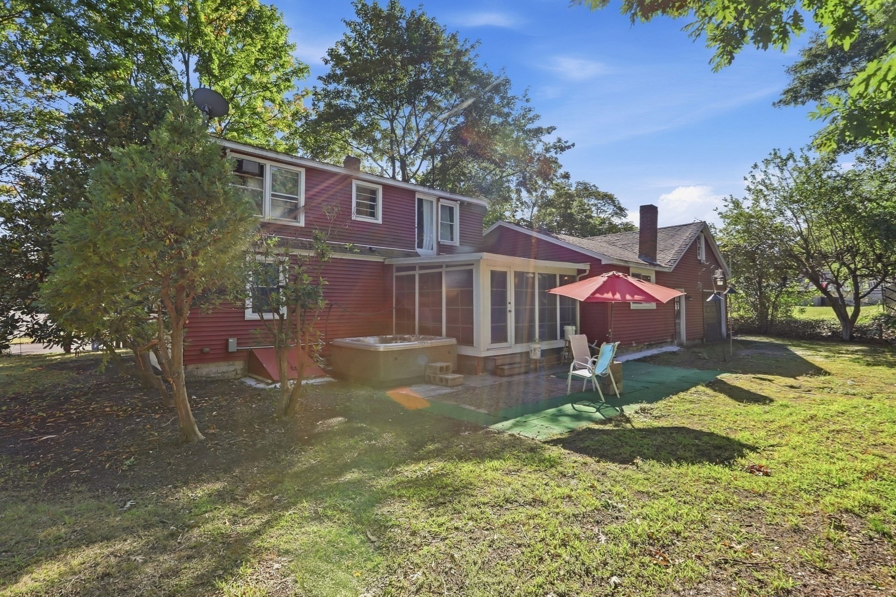 19 Capitol St Property Photo 6