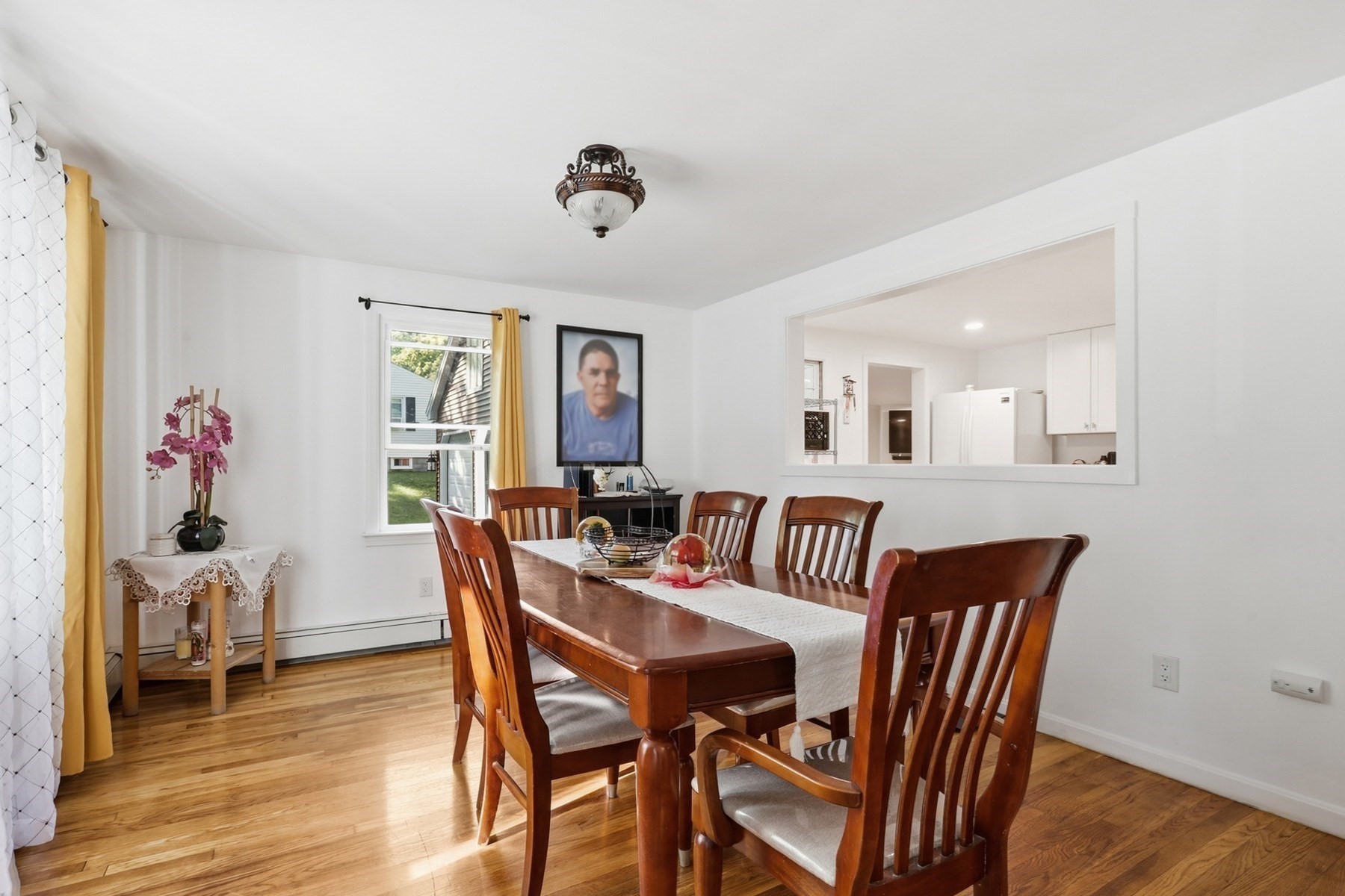 19 Capitol St Property Photo 14