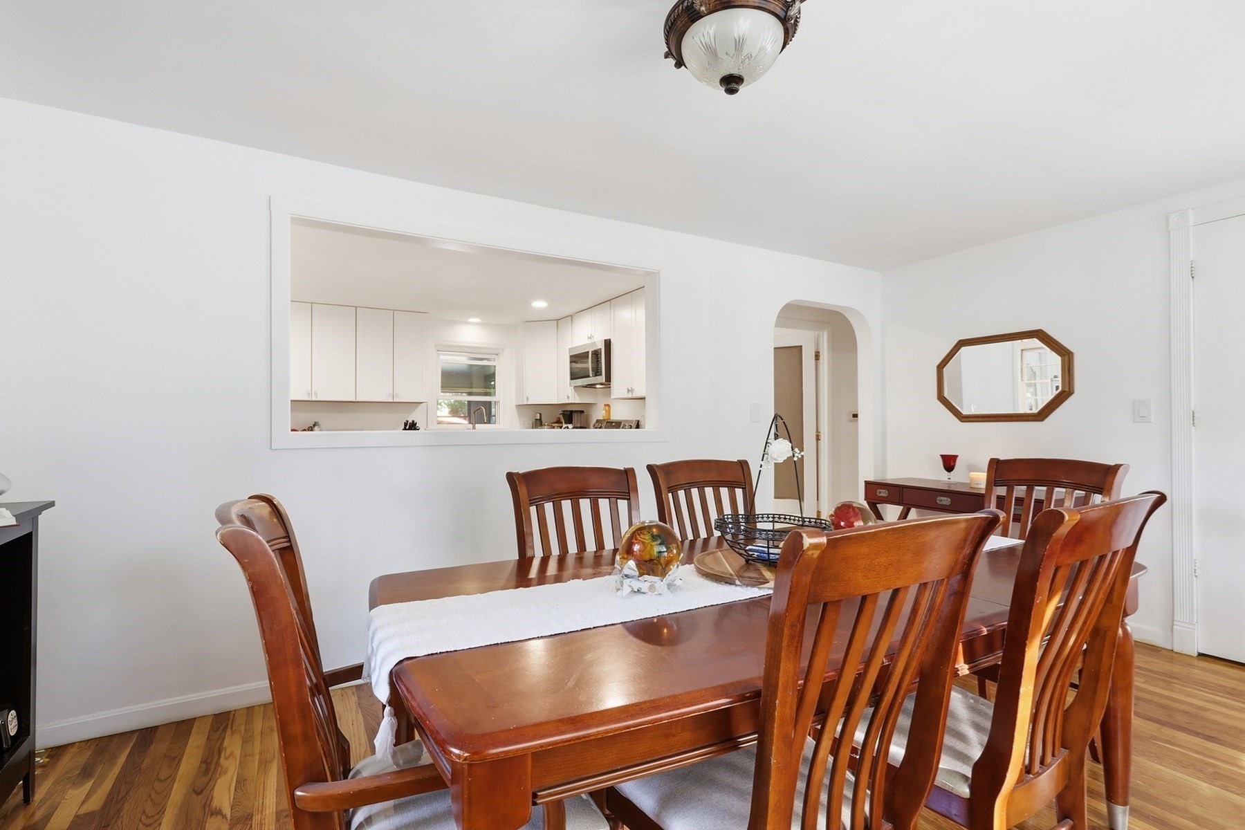 19 Capitol St Property Photo 15