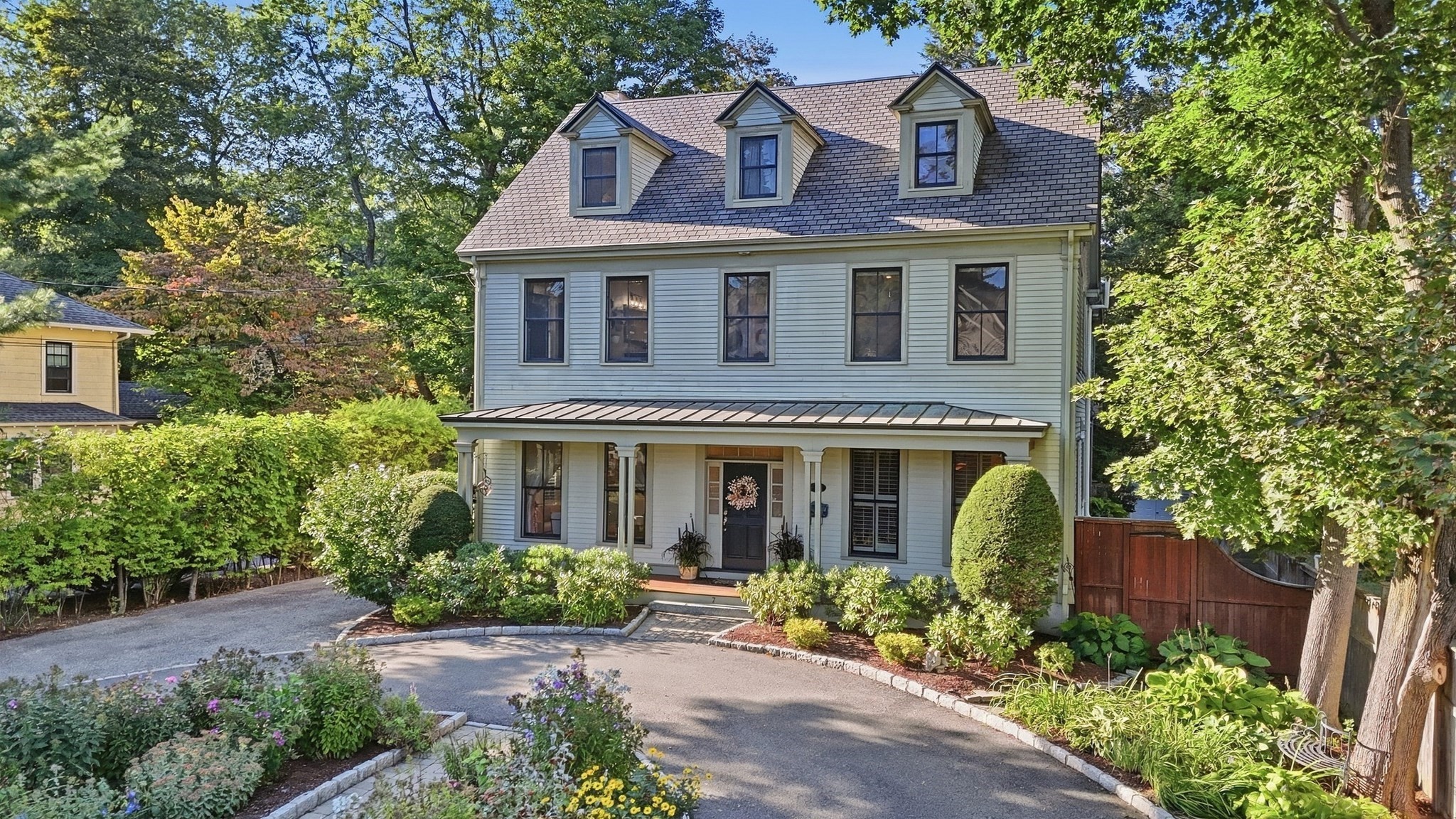 7 Locust Avenue Property Photo 1