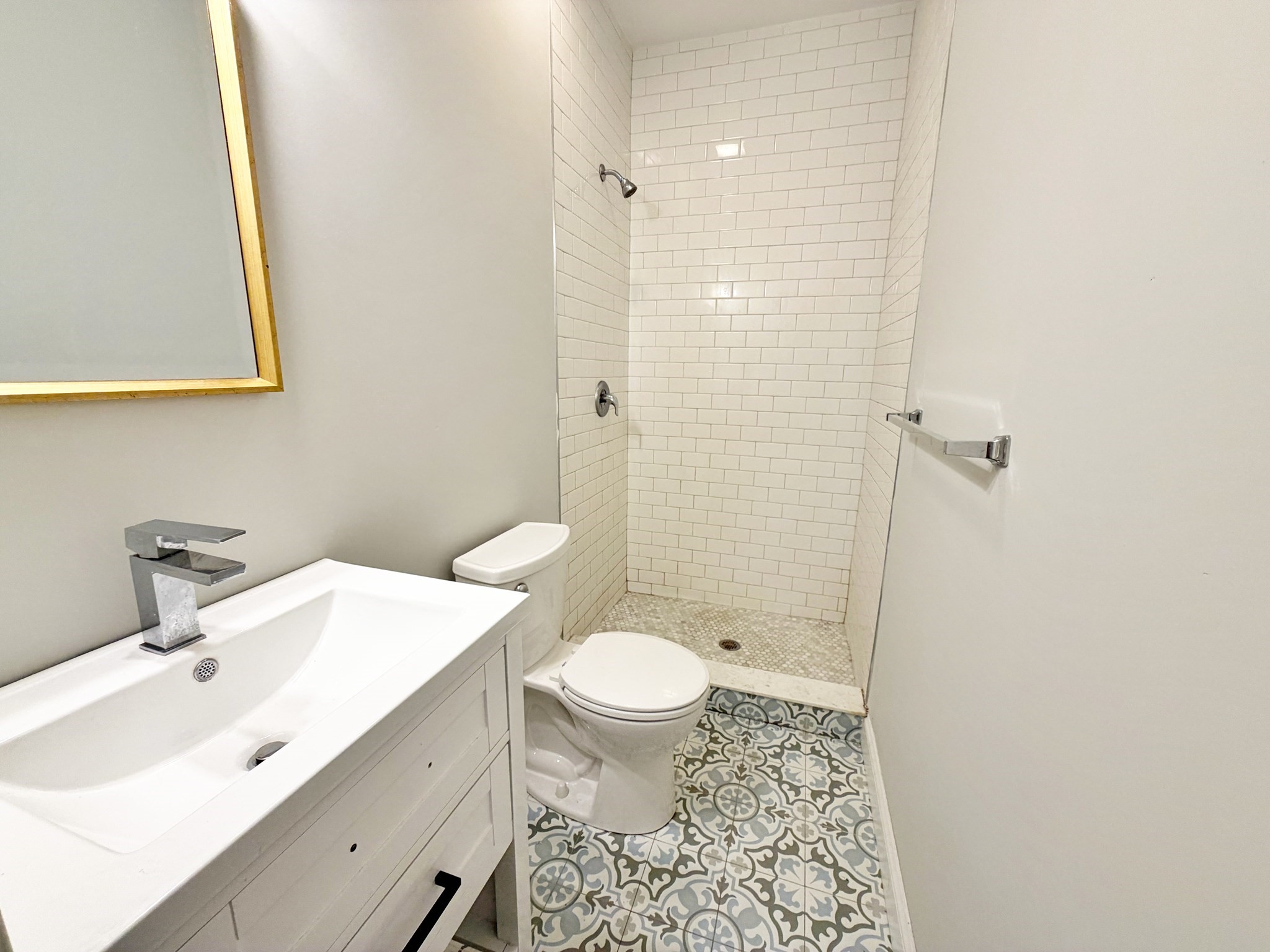 220 Bremen St # 1 Property Photo 14