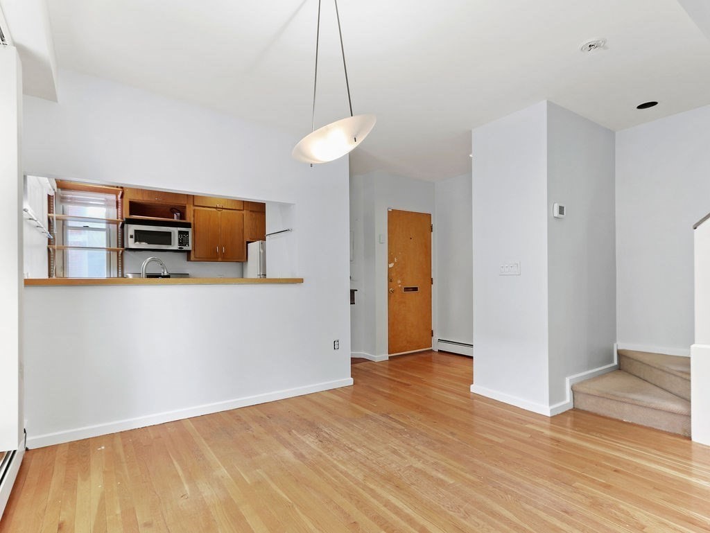 336 Harvard St. Property Photo 7