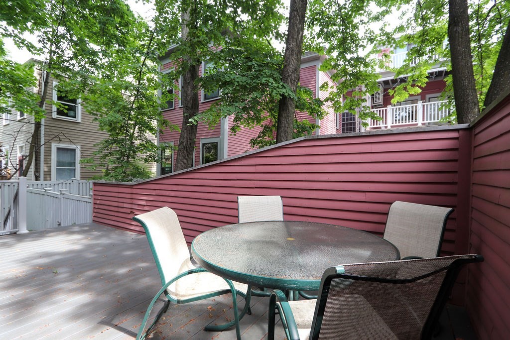 336 Harvard St. Property Photo 33