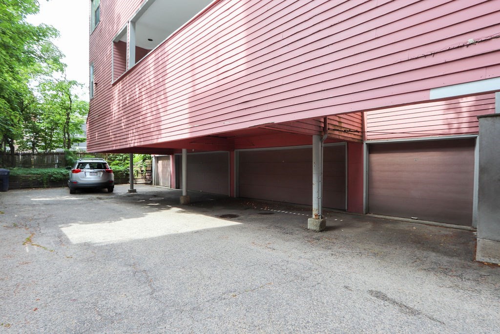 336 Harvard St. Property Photo 35
