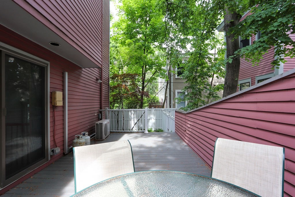 336 Harvard St. Property Photo 36
