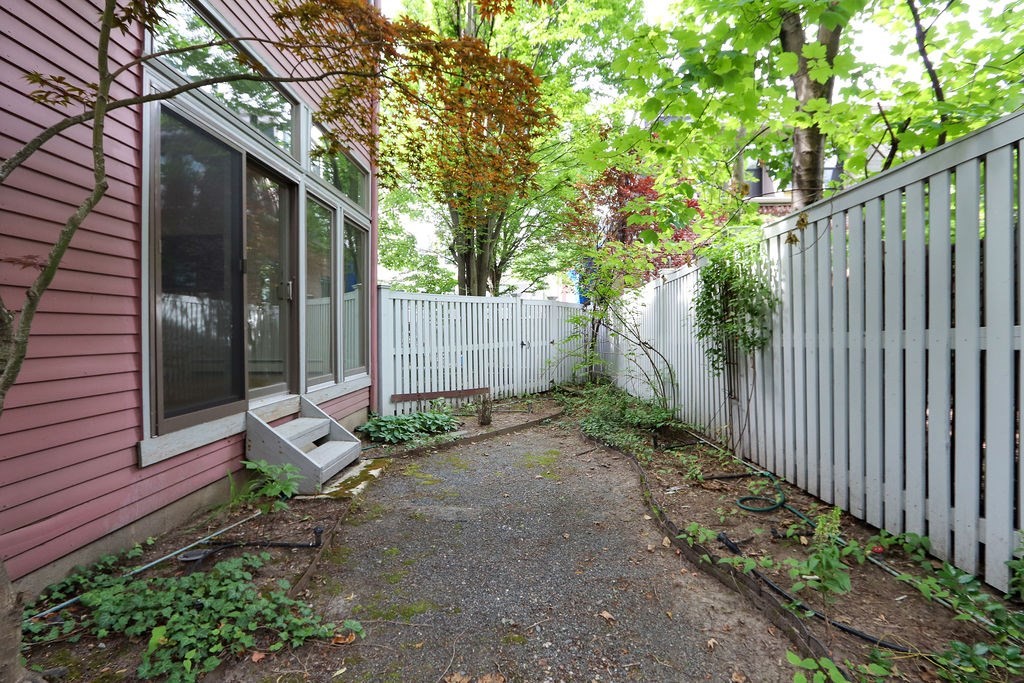 336 Harvard St. Property Photo 41