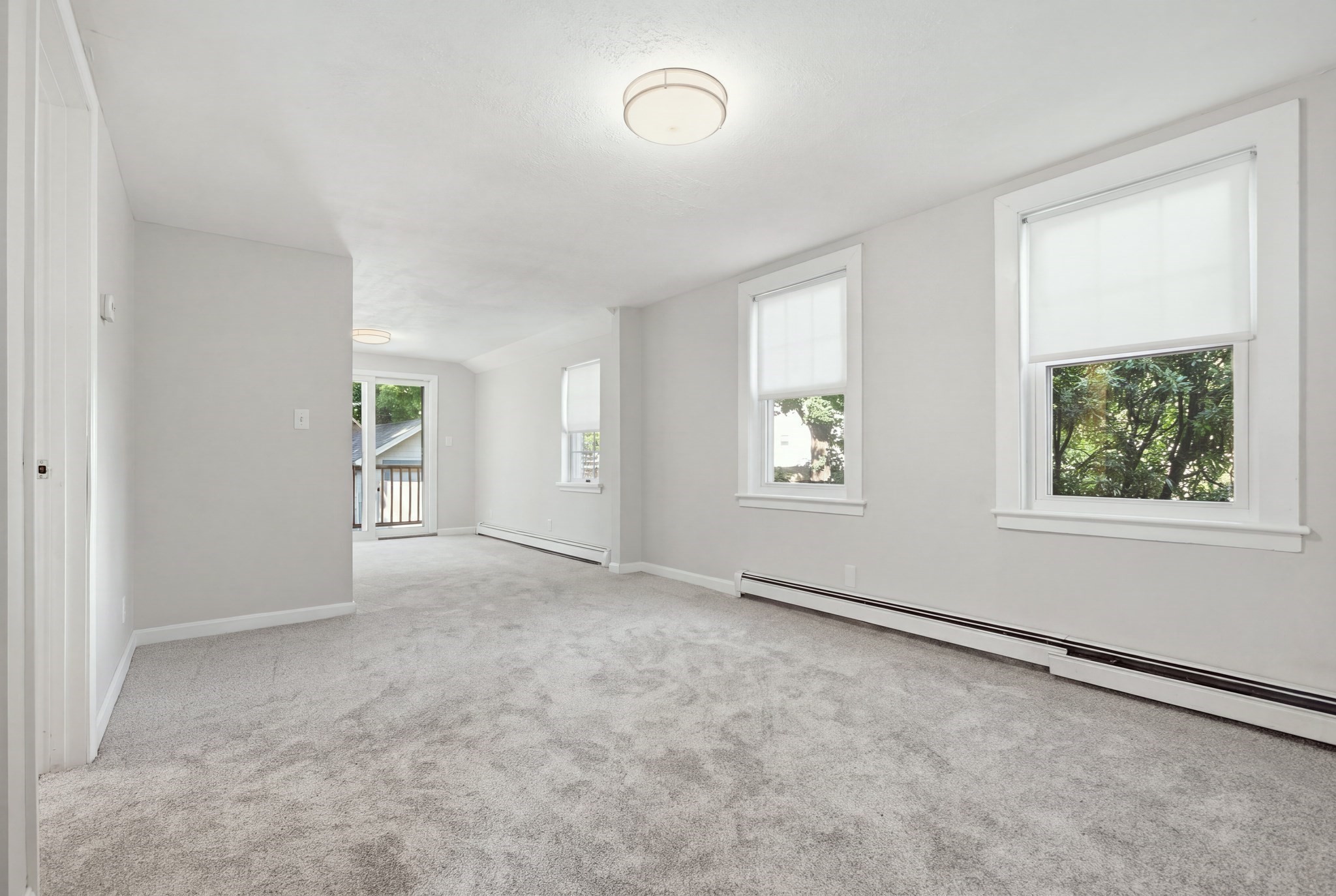 330 Haven St Property Photo 24