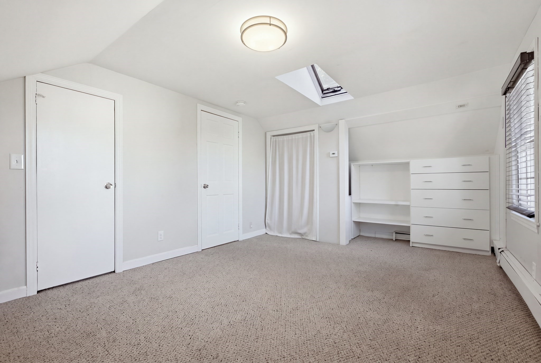 330 Haven St Property Photo 34