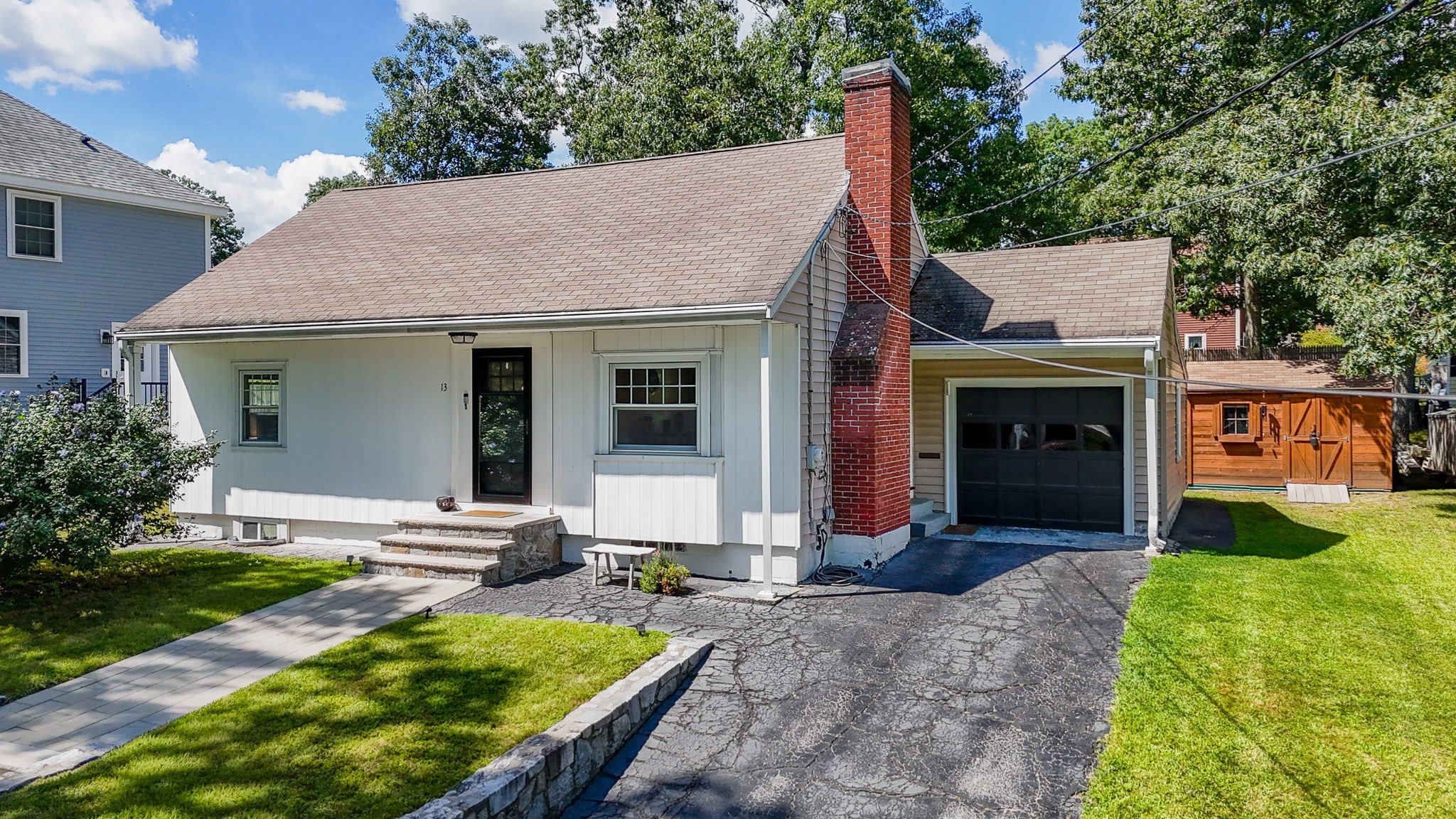13 Cedar St Property Photo 1