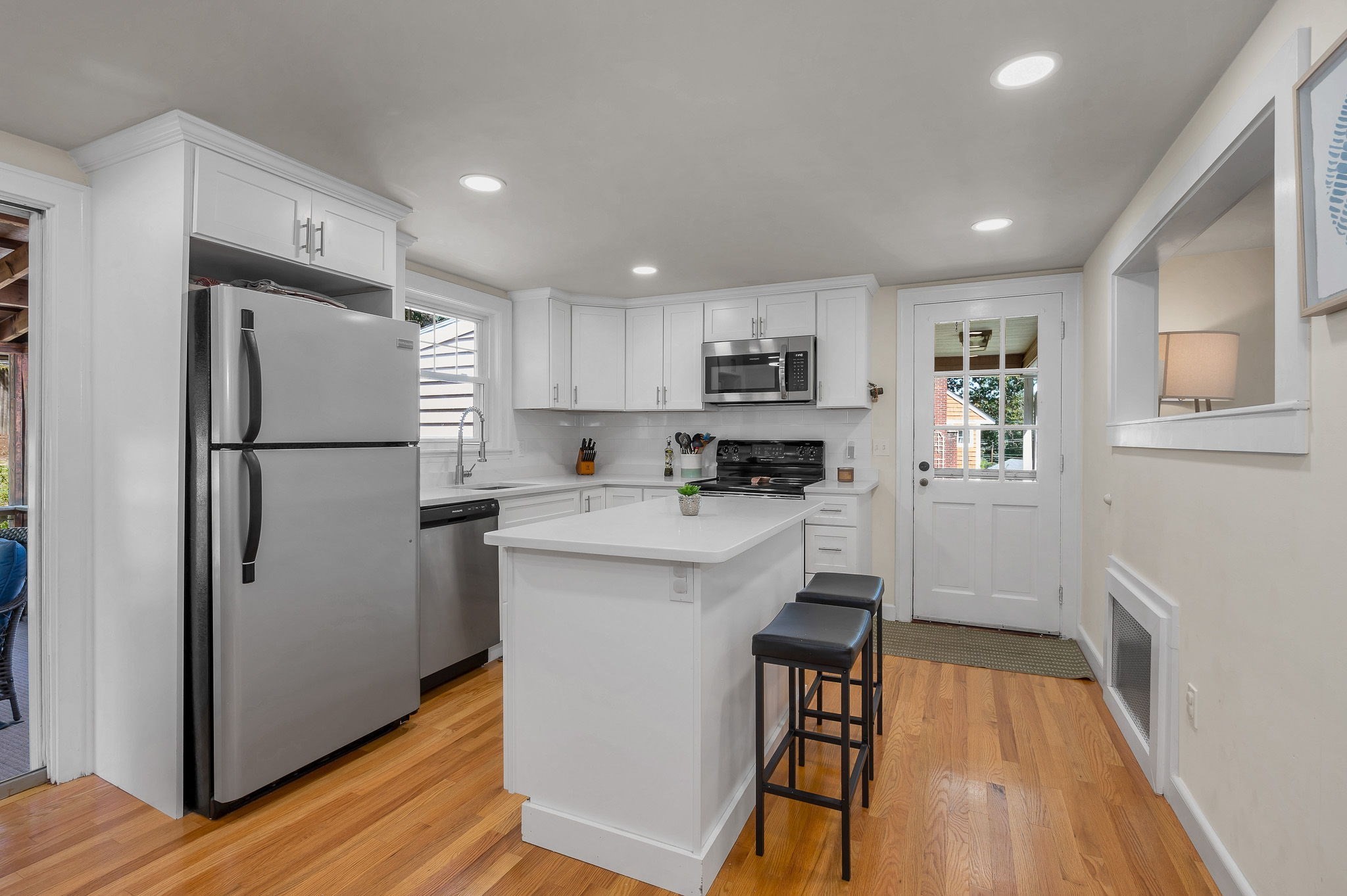 13 Cedar St Property Photo 6