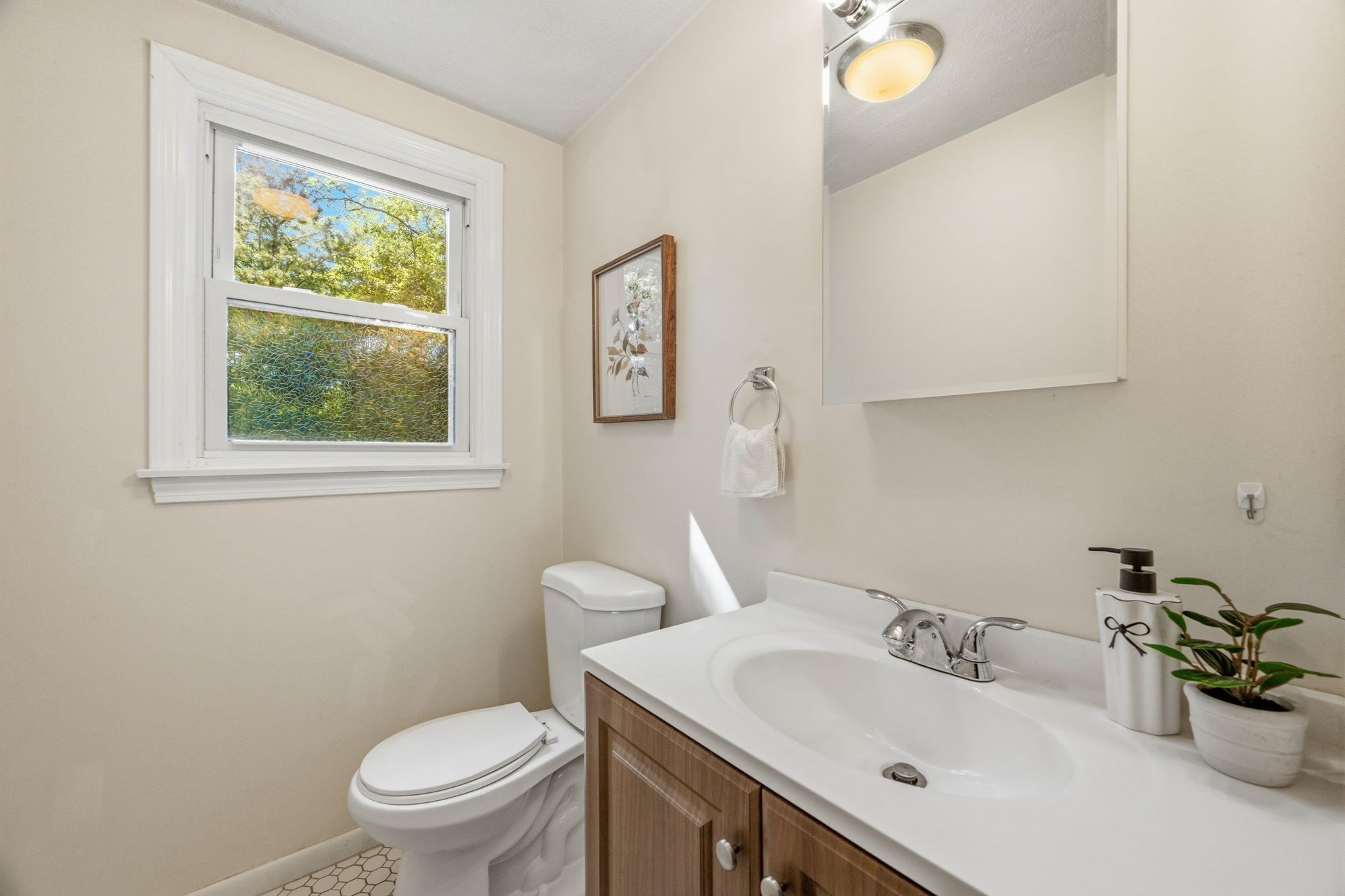 118-120 Edinboro St # 118 Property Photo 13