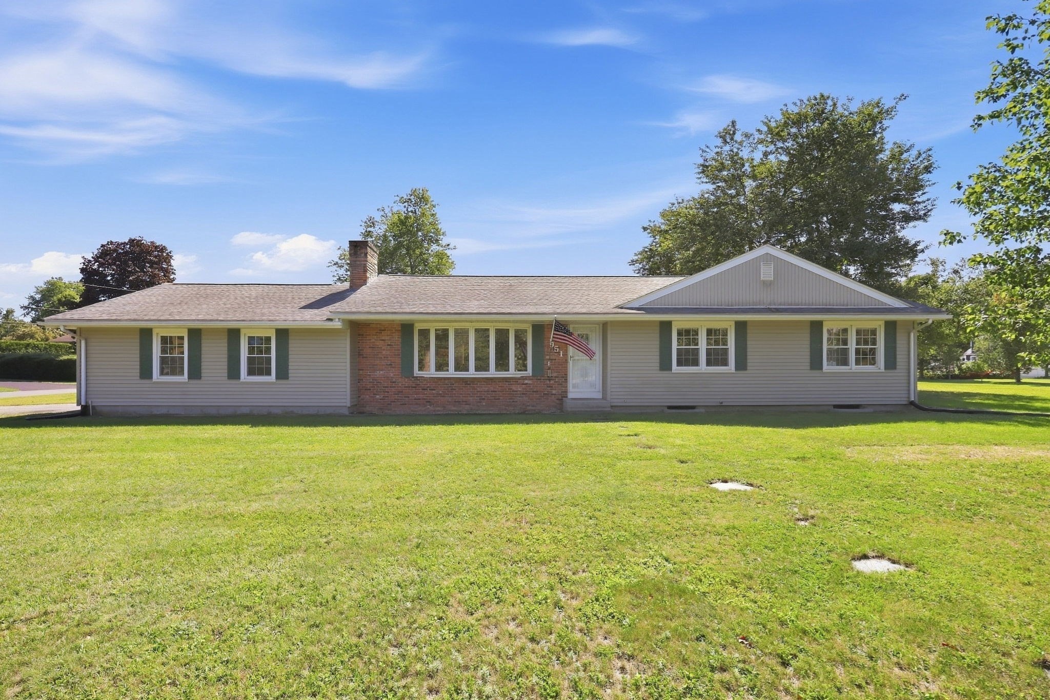 951 Tinkham Rd Property Photo 1