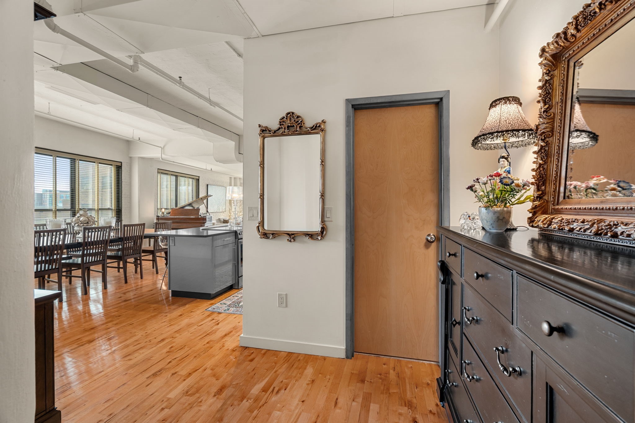210 Lincoln Street # 604 Property Photo 6