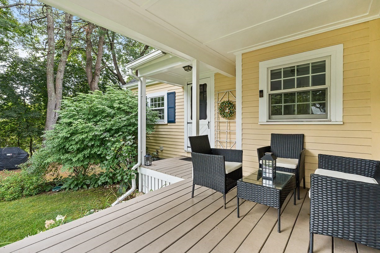8 Moore Road Property Photo 4